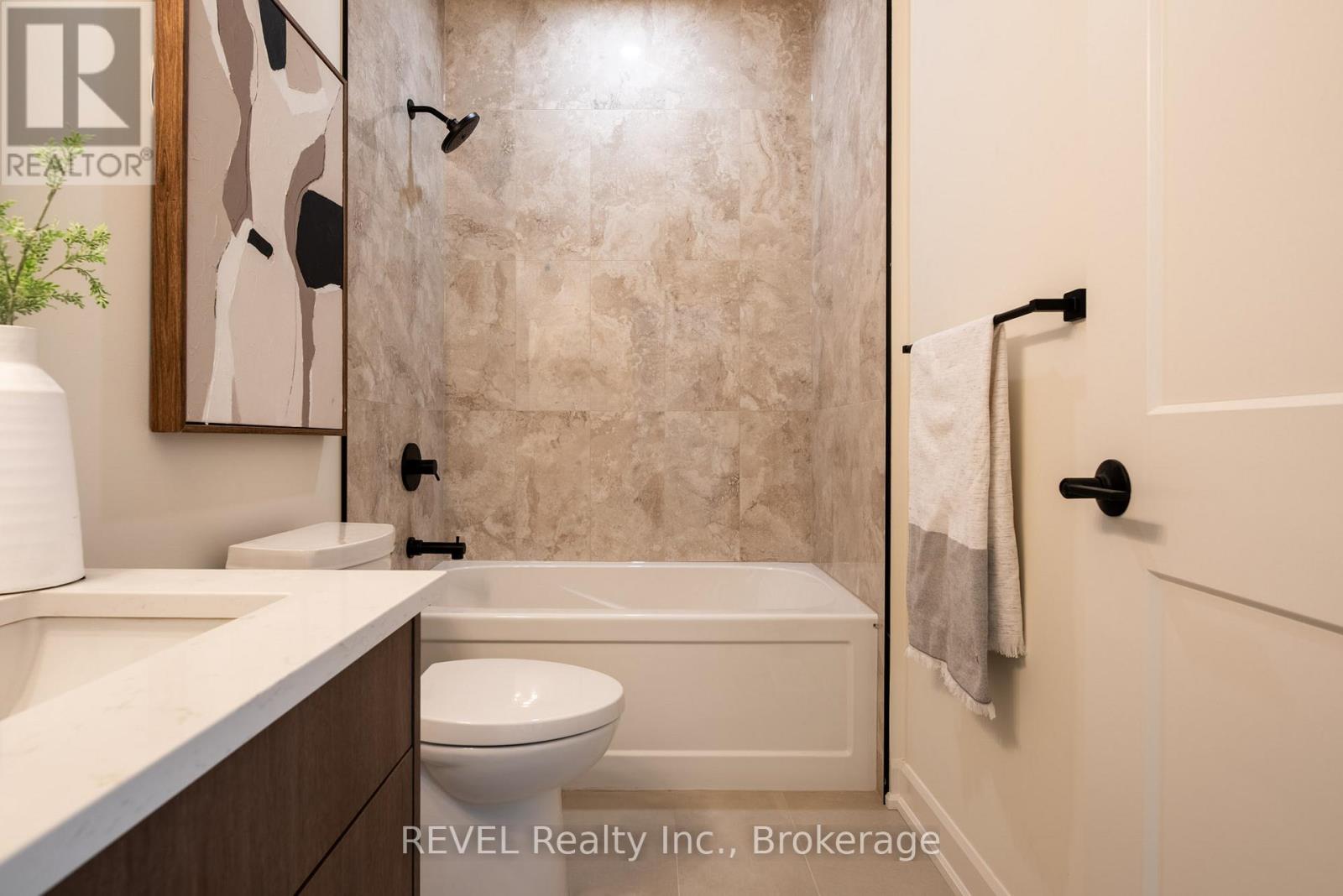 11 Stickles Street, Pelham, Ontario  L3C 3C3 - Photo 34 - X12413672