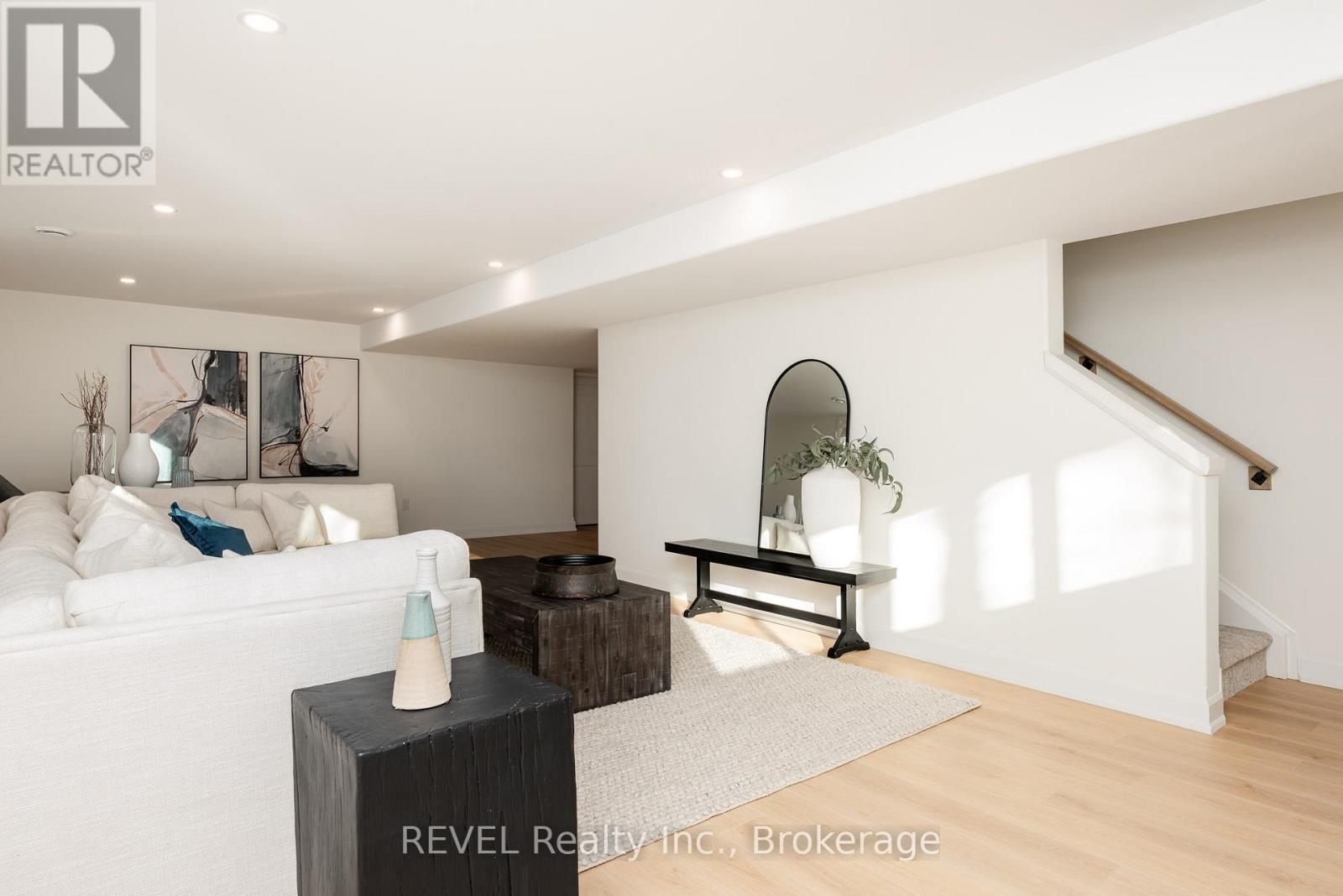 11 Stickles Street, Pelham, Ontario  L3C 3C3 - Photo 38 - X12413672