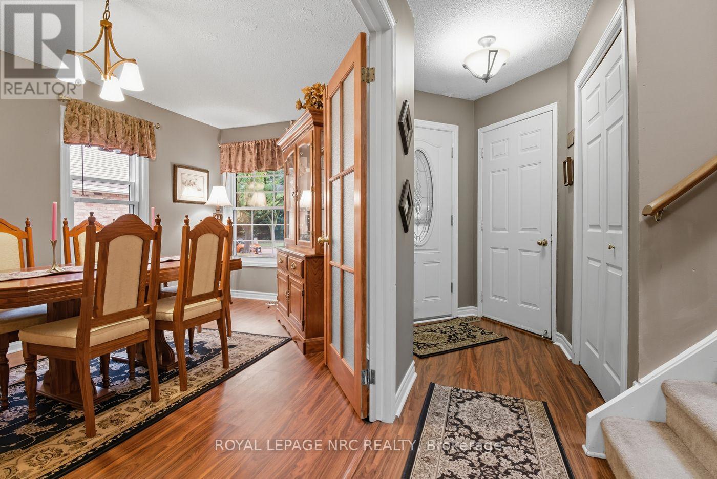 6164 Crimson Drive, Niagara Falls, Ontario  L2G 7S4 - Photo 6 - X12413939