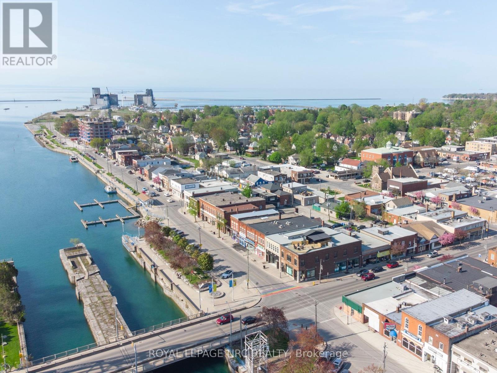 244 West Street, Port Colborne, Ontario  L3K 4E4 - Photo 14 - X12414351