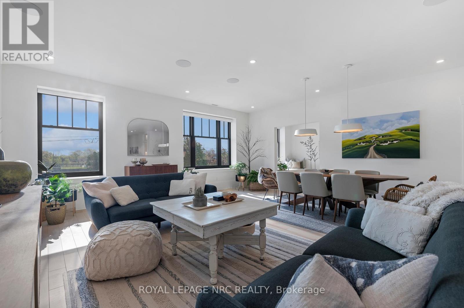 244 West Street, Port Colborne, Ontario  L3K 4E4 - Photo 18 - X12414351