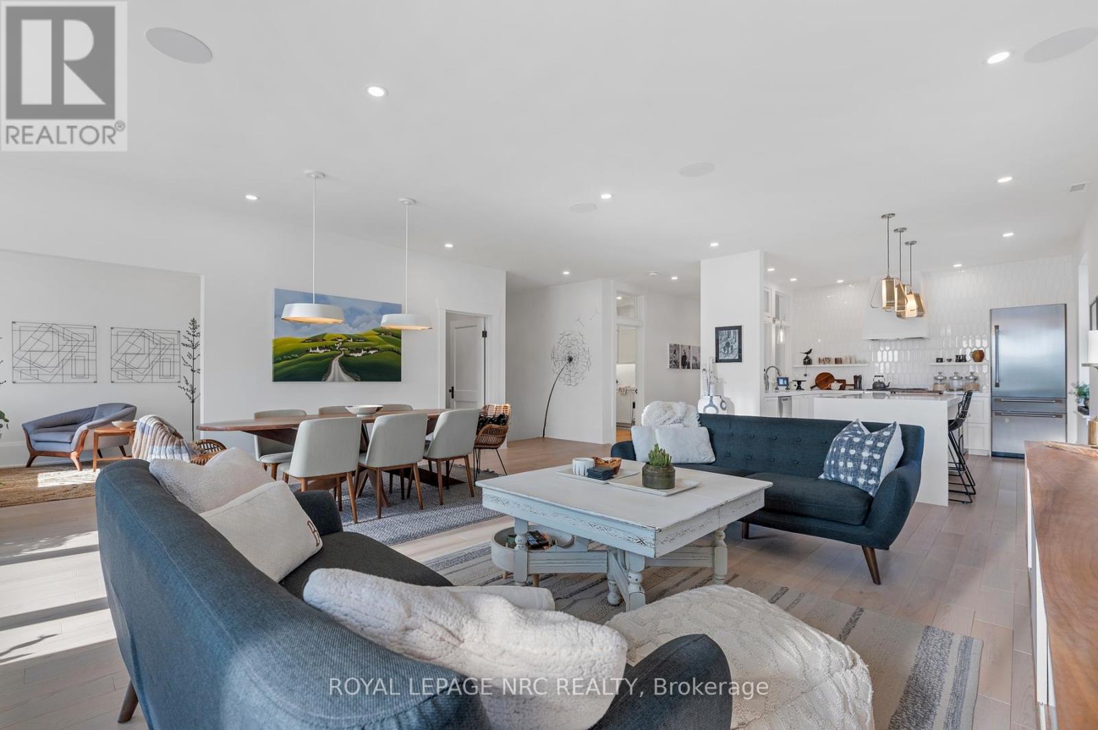 244 West Street, Port Colborne, Ontario  L3K 4E4 - Photo 19 - X12414351