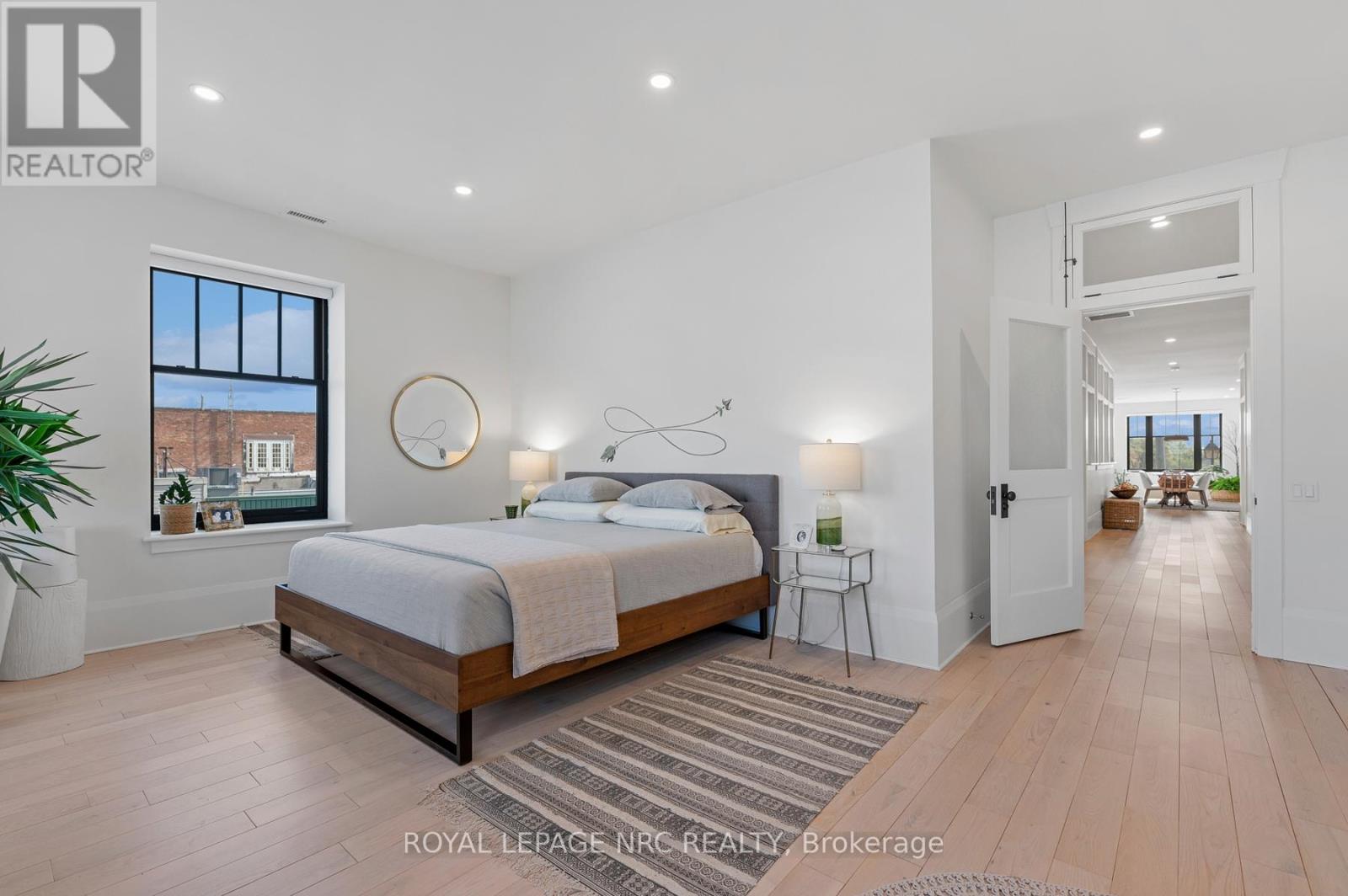 244 West Street, Port Colborne, Ontario  L3K 4E4 - Photo 33 - X12414351