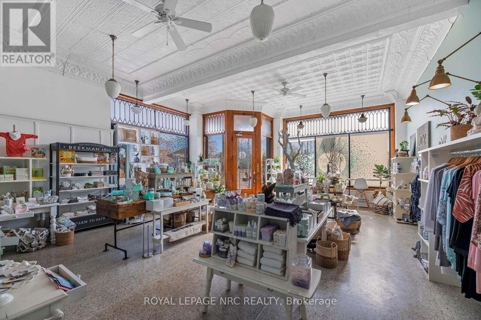 244 West Street, Port Colborne, Ontario  L3K 4E4 - Photo 43 - X12414351