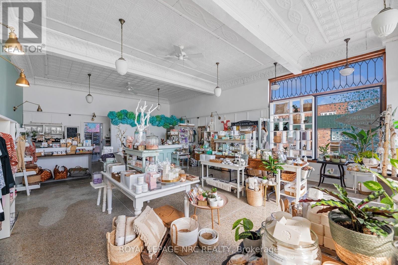 244 West Street, Port Colborne, Ontario  L3K 4E4 - Photo 44 - X12414351