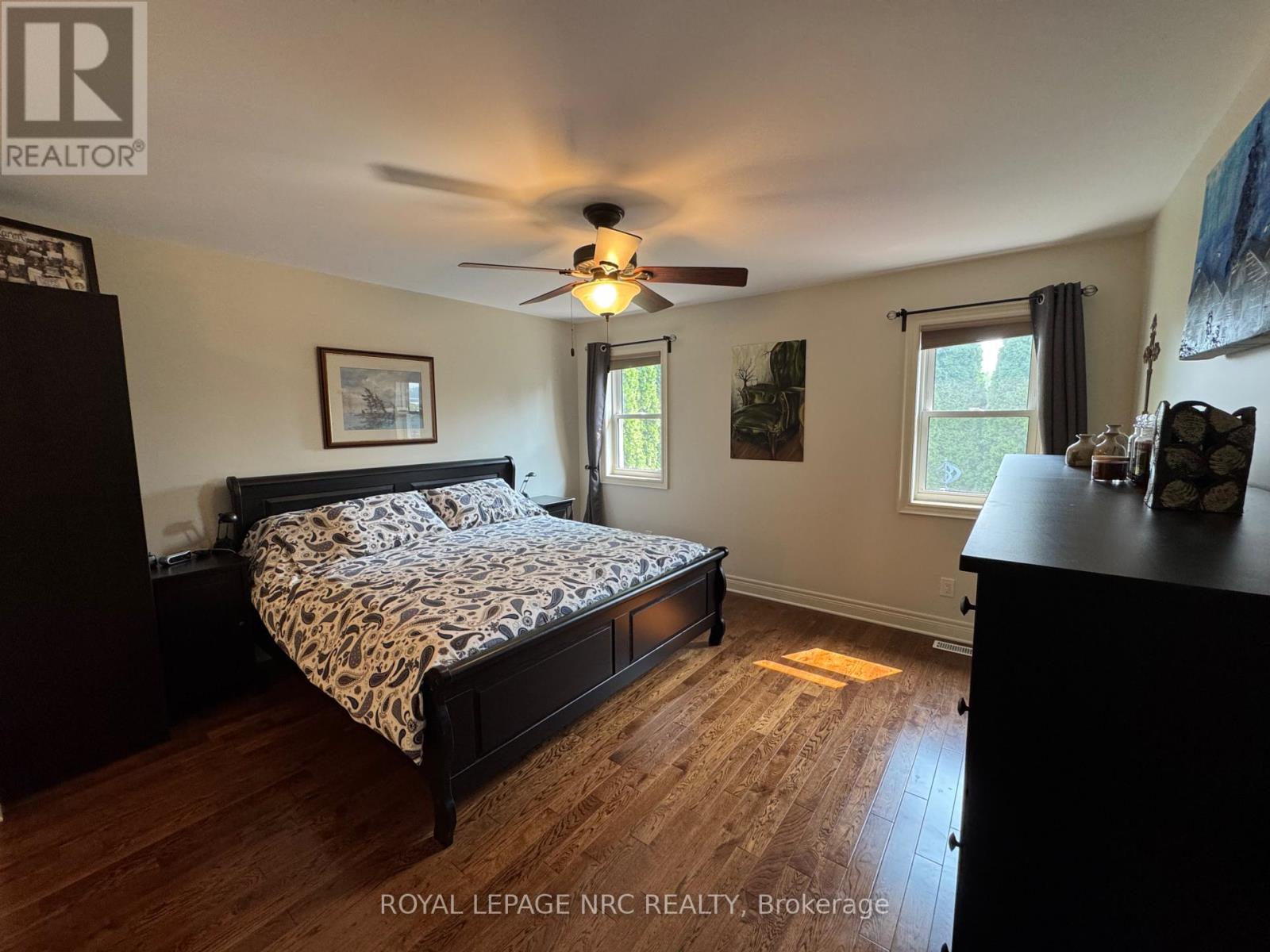70 Parkside Drive, St. Catharines, Ontario  L2M 0B2 - Photo 16 - X12415164