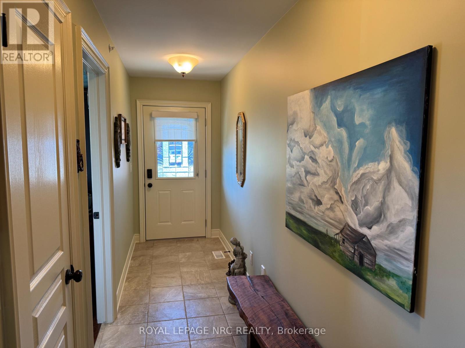 70 Parkside Drive, St. Catharines, Ontario  L2M 0B2 - Photo 3 - X12415164
