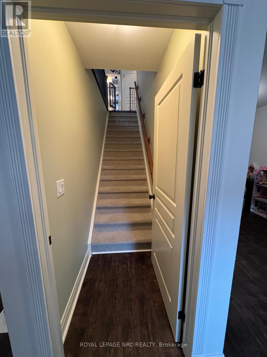 70 Parkside Drive, St. Catharines, Ontario  L2M 0B2 - Photo 32 - X12415164