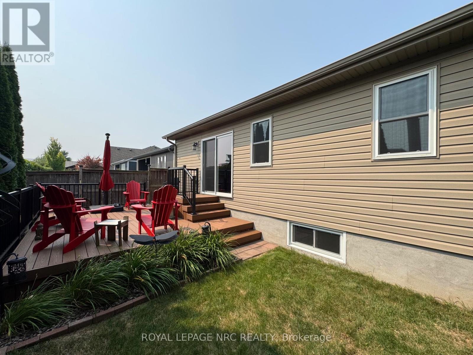70 Parkside Drive, St. Catharines, Ontario  L2M 0B2 - Photo 35 - X12415164