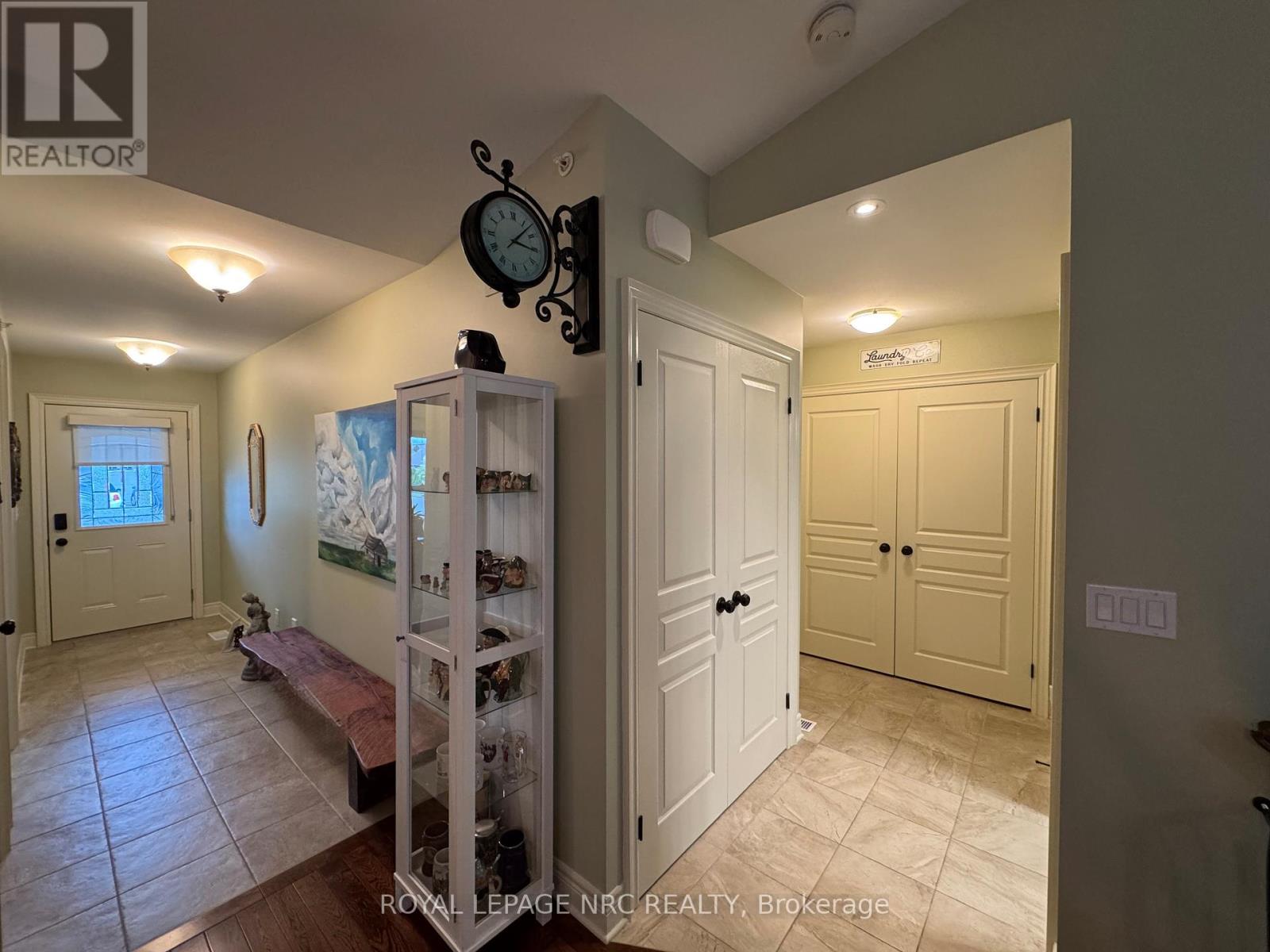 70 Parkside Drive, St. Catharines, Ontario  L2M 0B2 - Photo 5 - X12415164