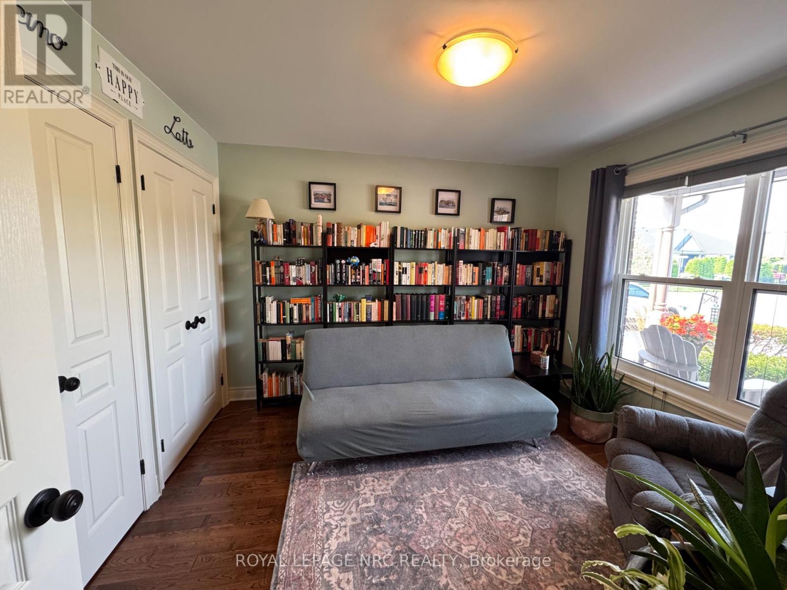 70 Parkside Drive, St. Catharines, Ontario  L2M 0B2 - Photo 6 - X12415164