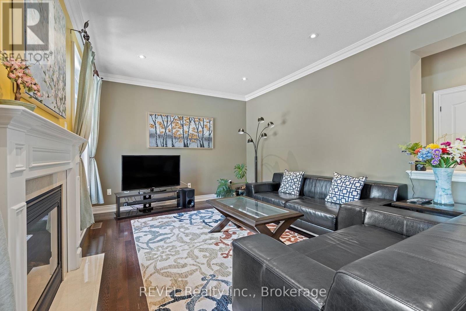 6440 St. Michael Avenue, Niagara Falls, Ontario  L2H 0C5 - Photo 11 - X12415962