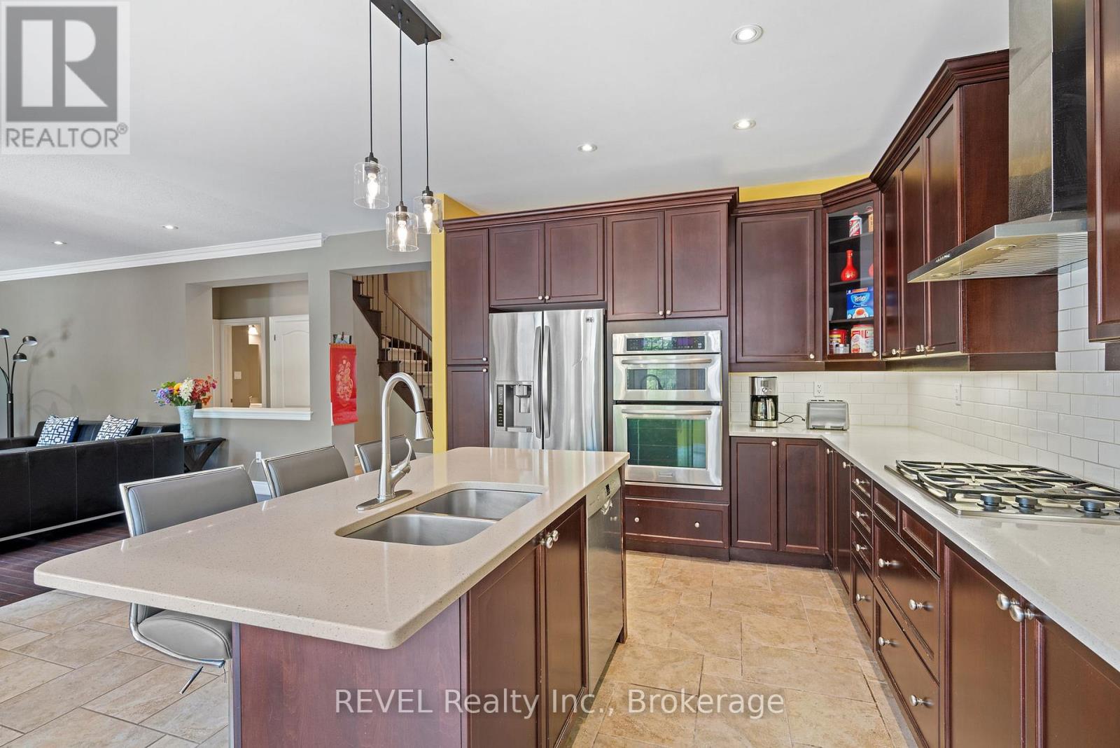 6440 St. Michael Avenue, Niagara Falls, Ontario  L2H 0C5 - Photo 13 - X12415962