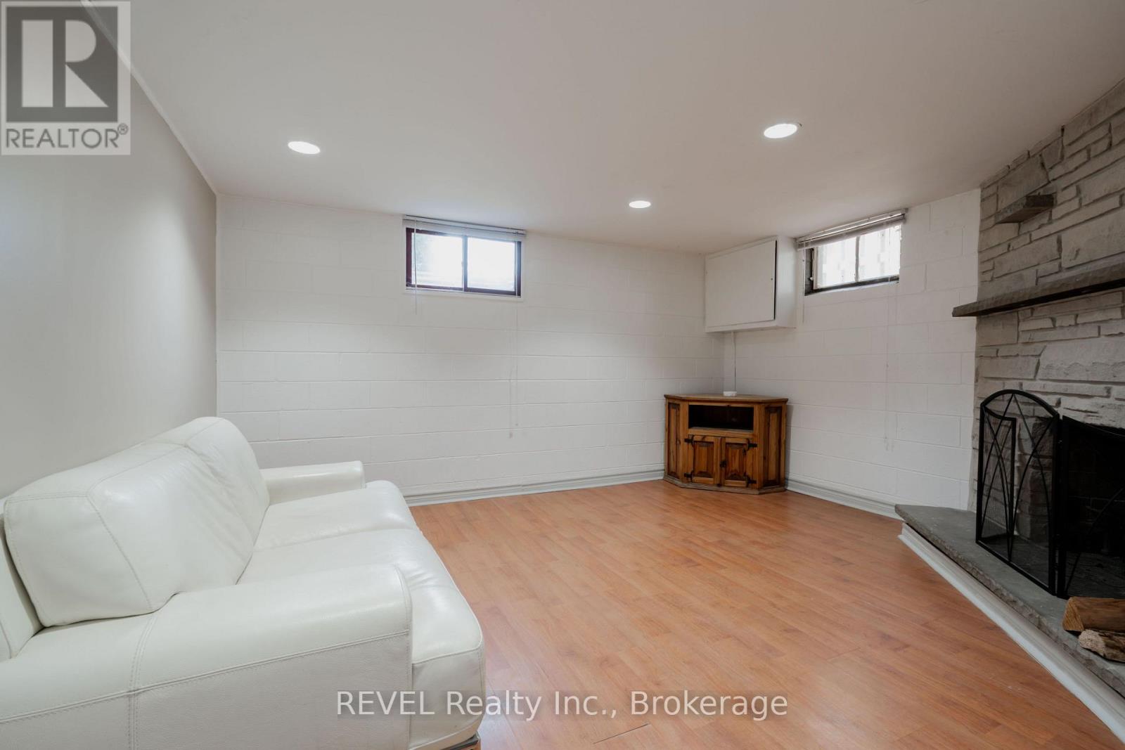 6835 Wills Street, Niagara Falls, Ontario  L2J 1Y6 - Photo 24 - X12419015