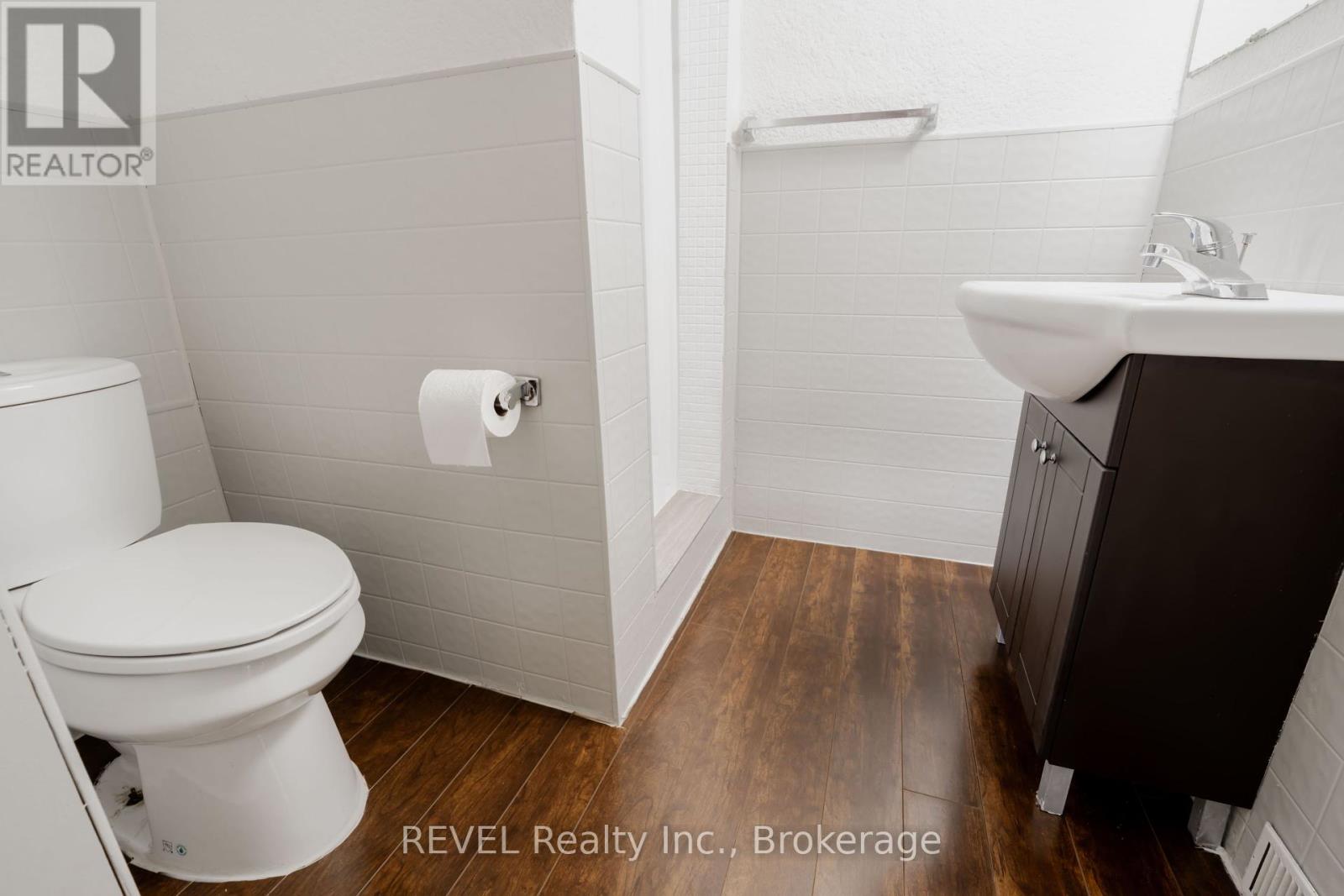 6835 Wills Street, Niagara Falls, Ontario  L2J 1Y6 - Photo 26 - X12419015