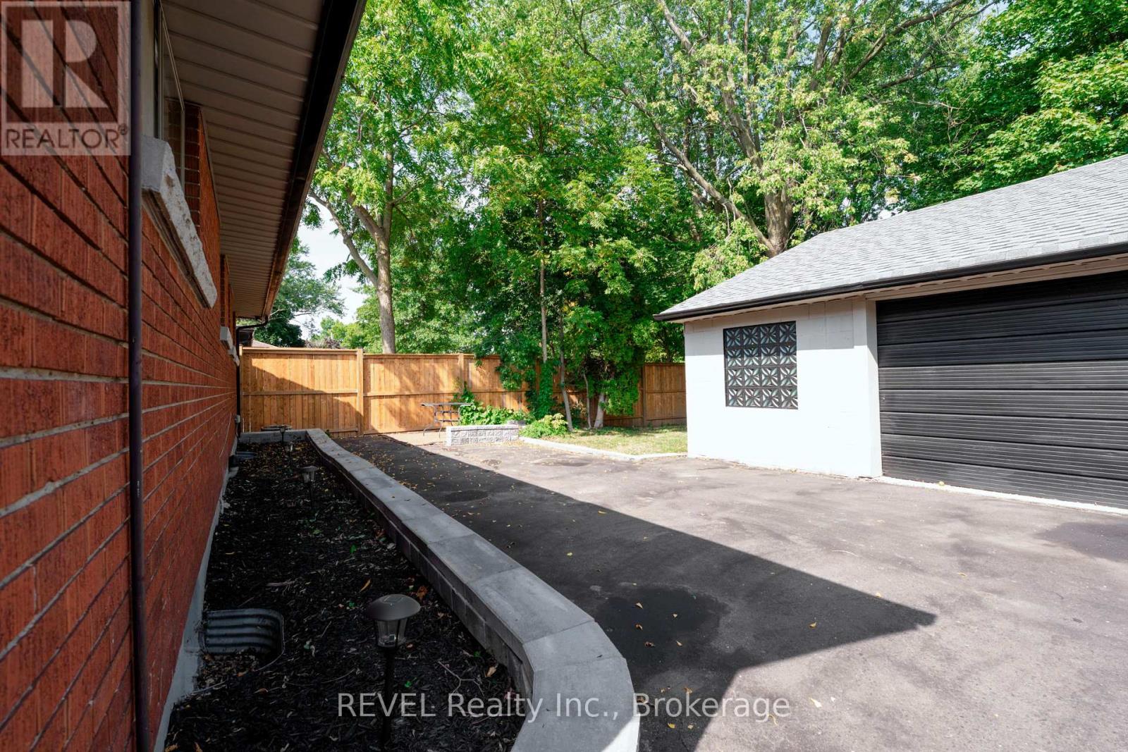 6835 Wills Street, Niagara Falls, Ontario  L2J 1Y6 - Photo 29 - X12419015