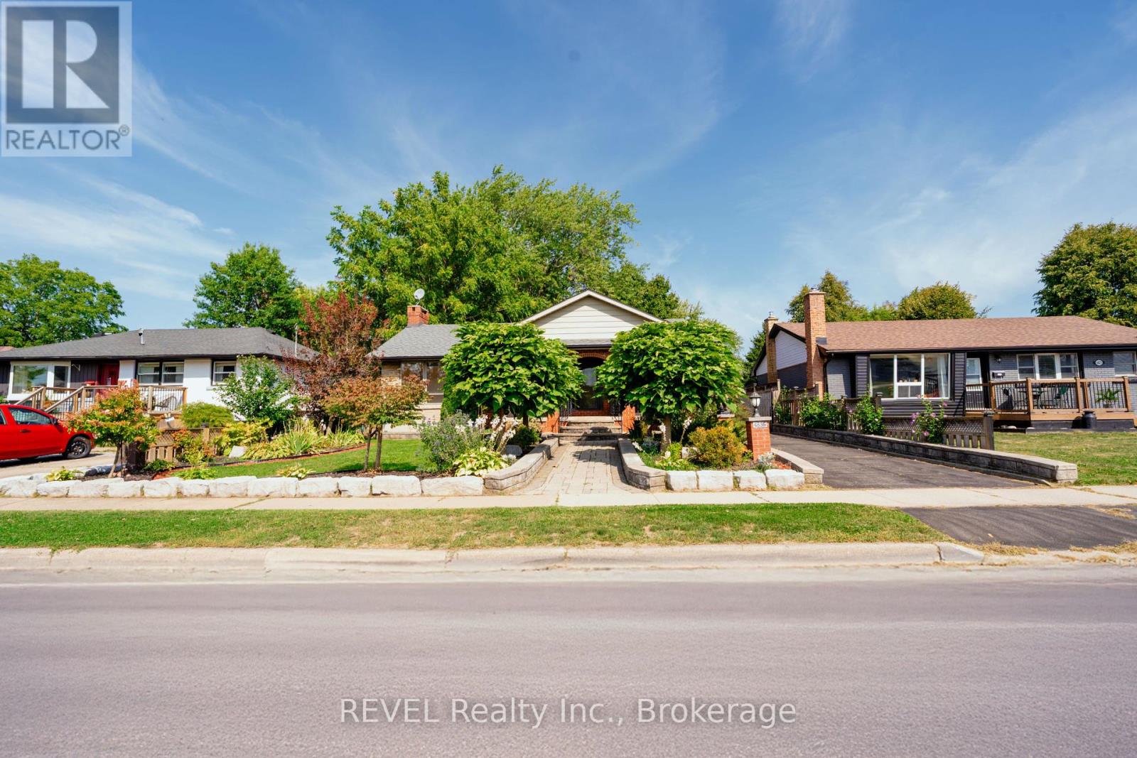 6835 Wills Street, Niagara Falls, Ontario  L2J 1Y6 - Photo 36 - X12419015