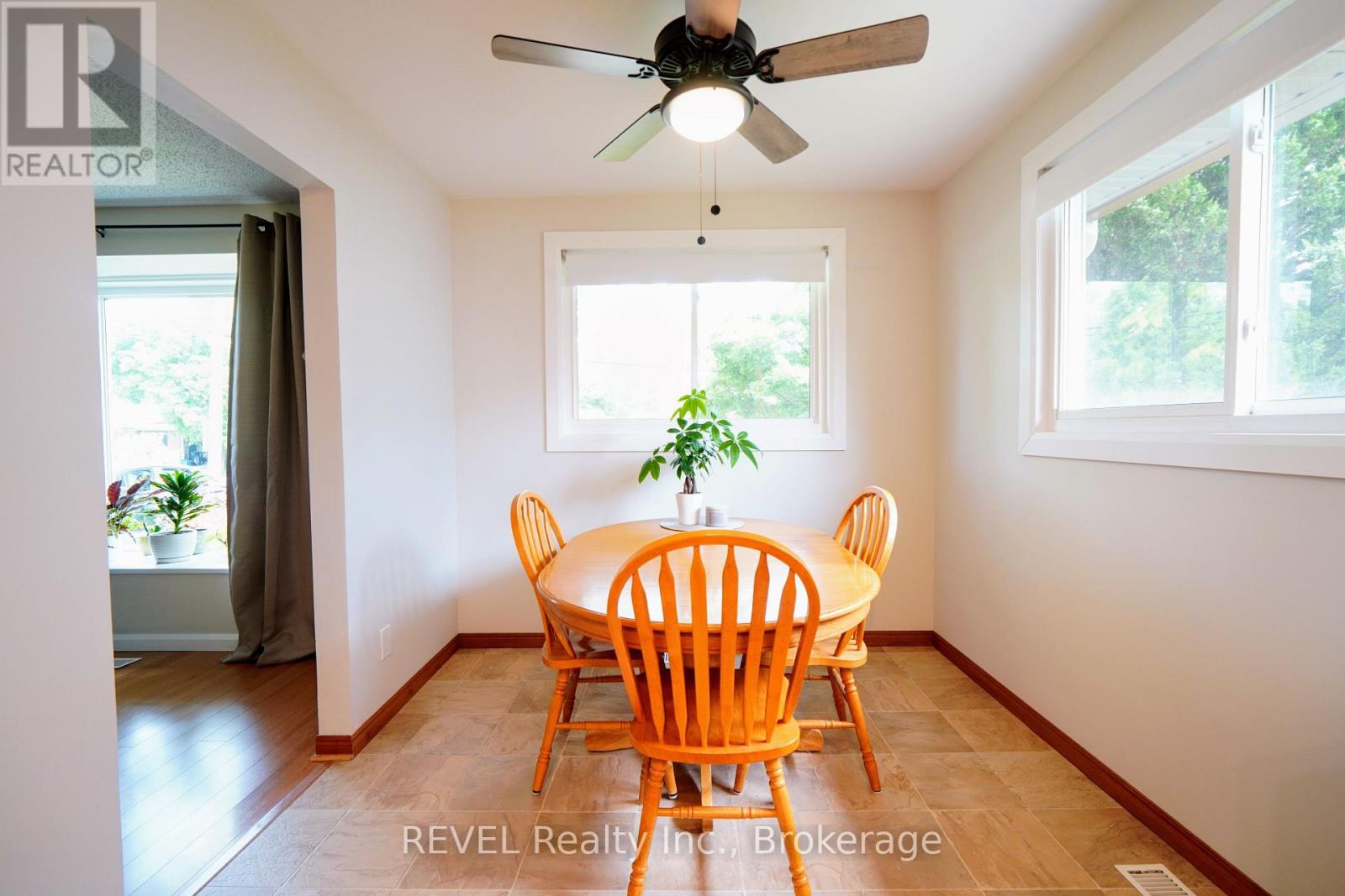 186 Colver Street, West Lincoln (Smithville), Ontario  L0R 2A0 - Photo 15 - X12420882