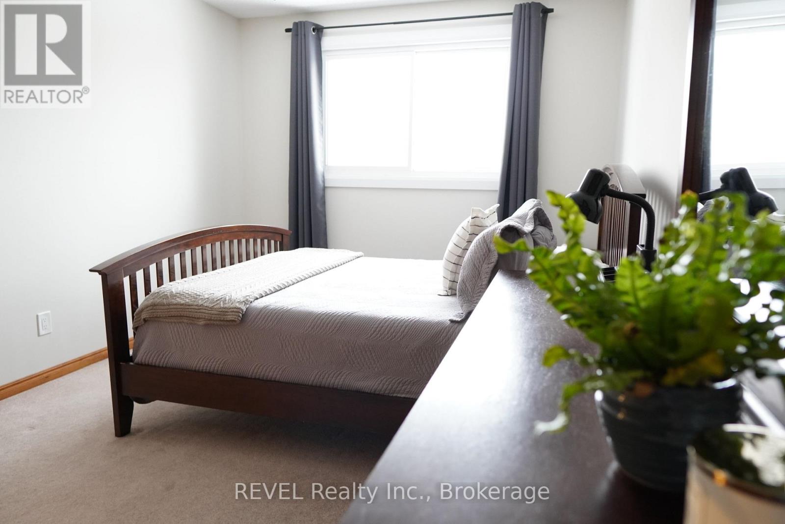 186 Colver Street, West Lincoln (Smithville), Ontario  L0R 2A0 - Photo 21 - X12420882
