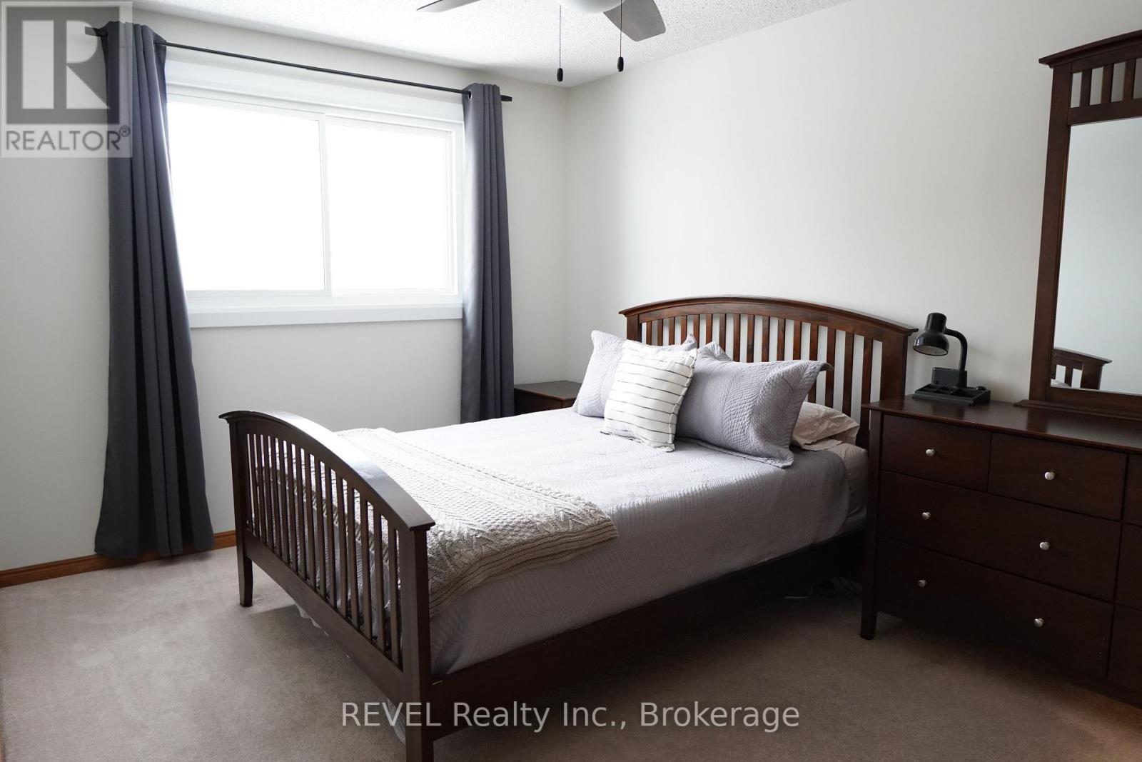 186 Colver Street, West Lincoln (Smithville), Ontario  L0R 2A0 - Photo 22 - X12420882