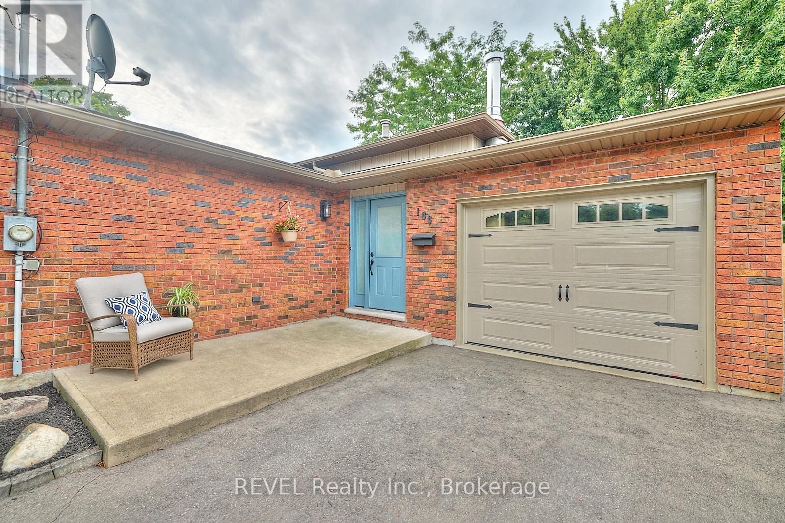 186 Colver Street, West Lincoln (Smithville), Ontario  L0R 2A0 - Photo 4 - X12420882