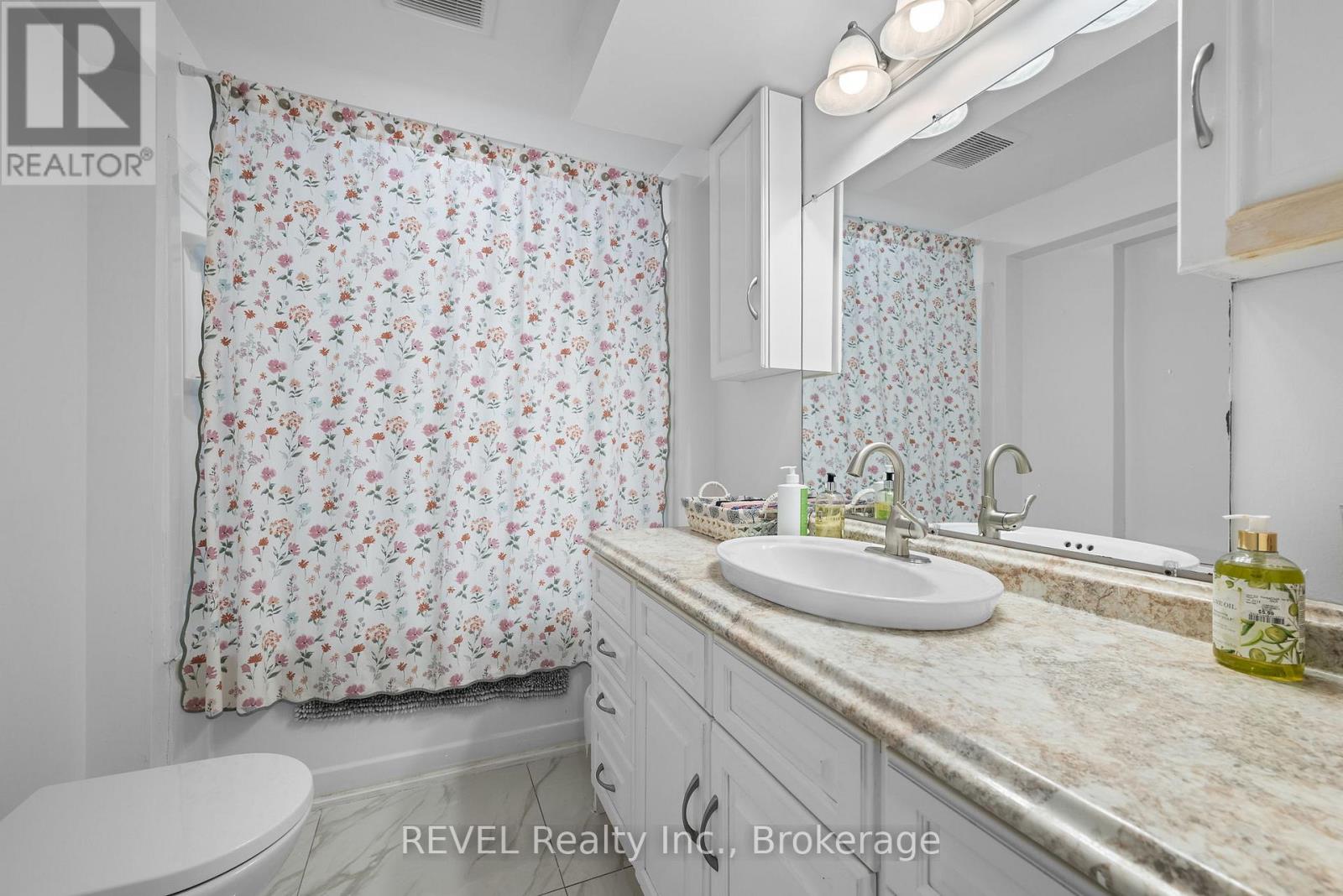 Lower - 14 Michaela Crescent, Pelham, Ontario  L0S 1E4 - Photo 10 - X12420945