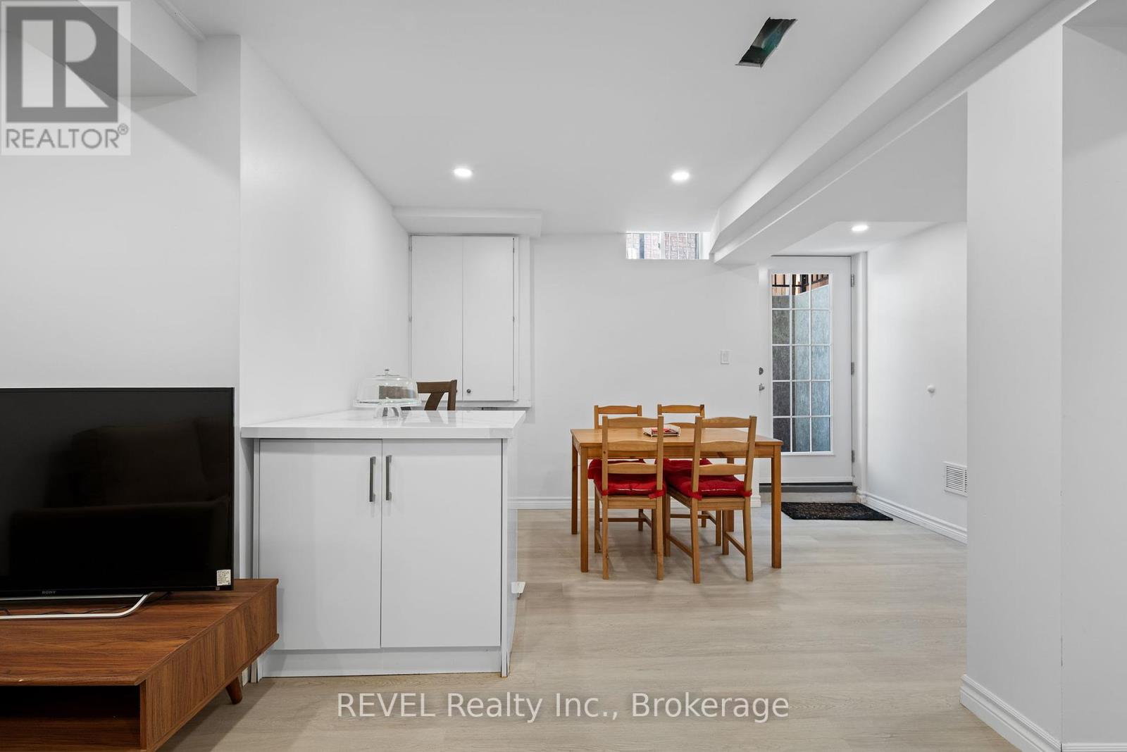 Lower - 14 Michaela Crescent, Pelham, Ontario  L0S 1E4 - Photo 2 - X12420945