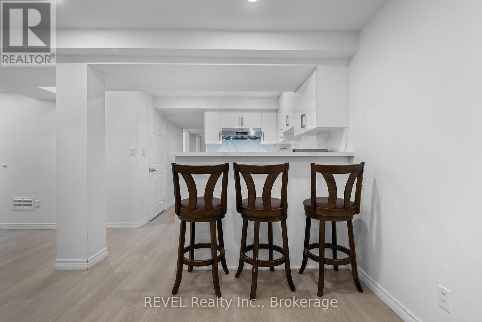 Lower - 14 Michaela Crescent, Pelham, Ontario  L0S 1E4 - Photo 5 - X12420945