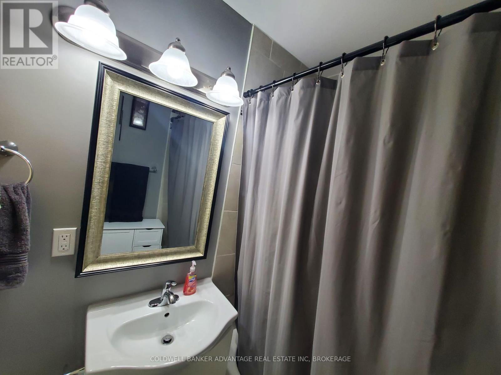 275 Gilmore Road, Fort Erie, Ontario  L2A 2M6 - Photo 23 - X12421784