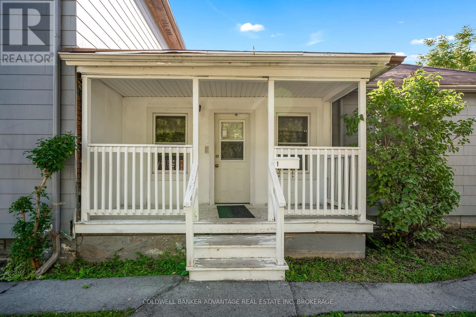 275 Gilmore Road, Fort Erie, Ontario  L2A 2M6 - Photo 5 - X12421784