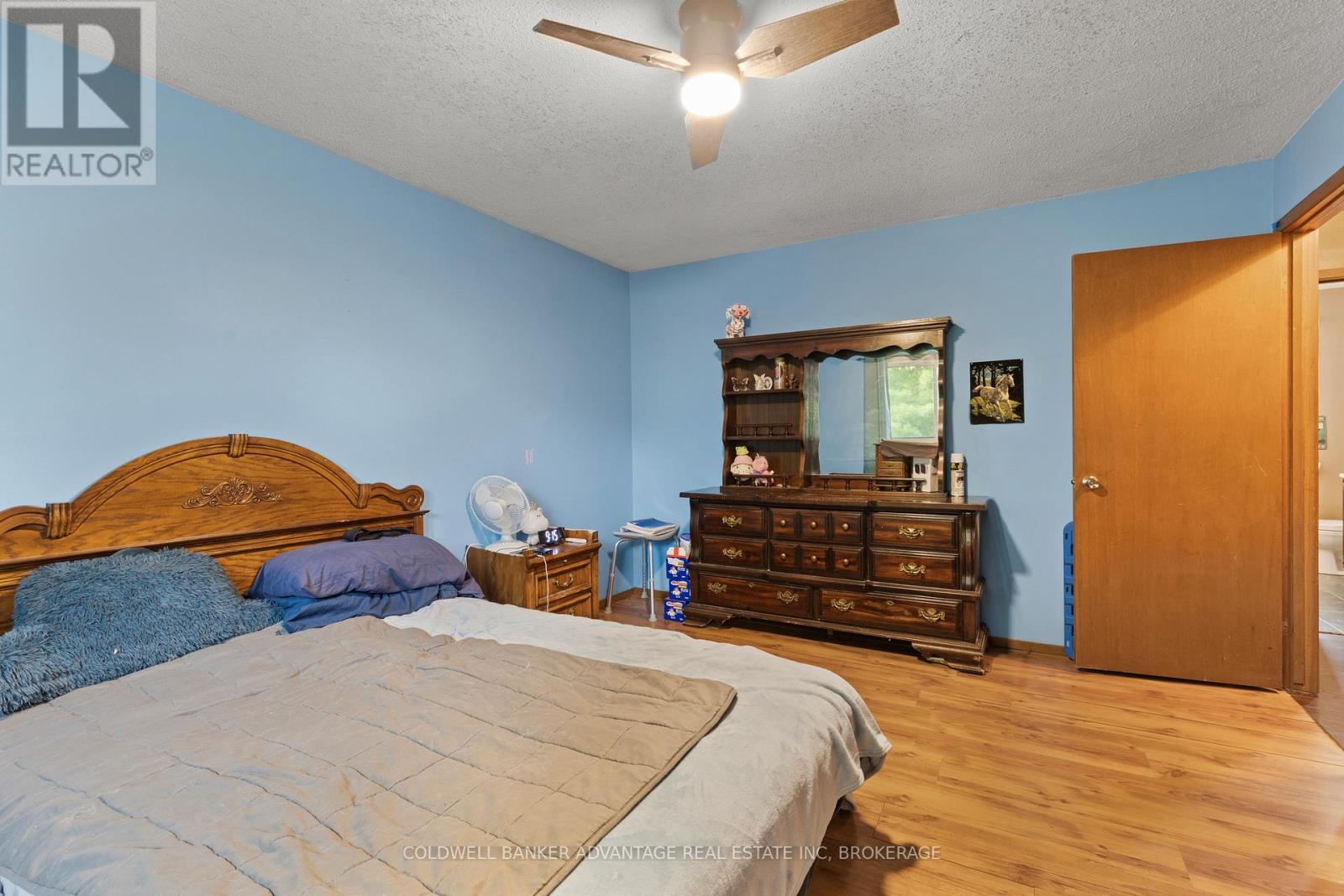 1377 Garrison Road, Fort Erie, Ontario  L2A 1P4 - Photo 10 - X12423009