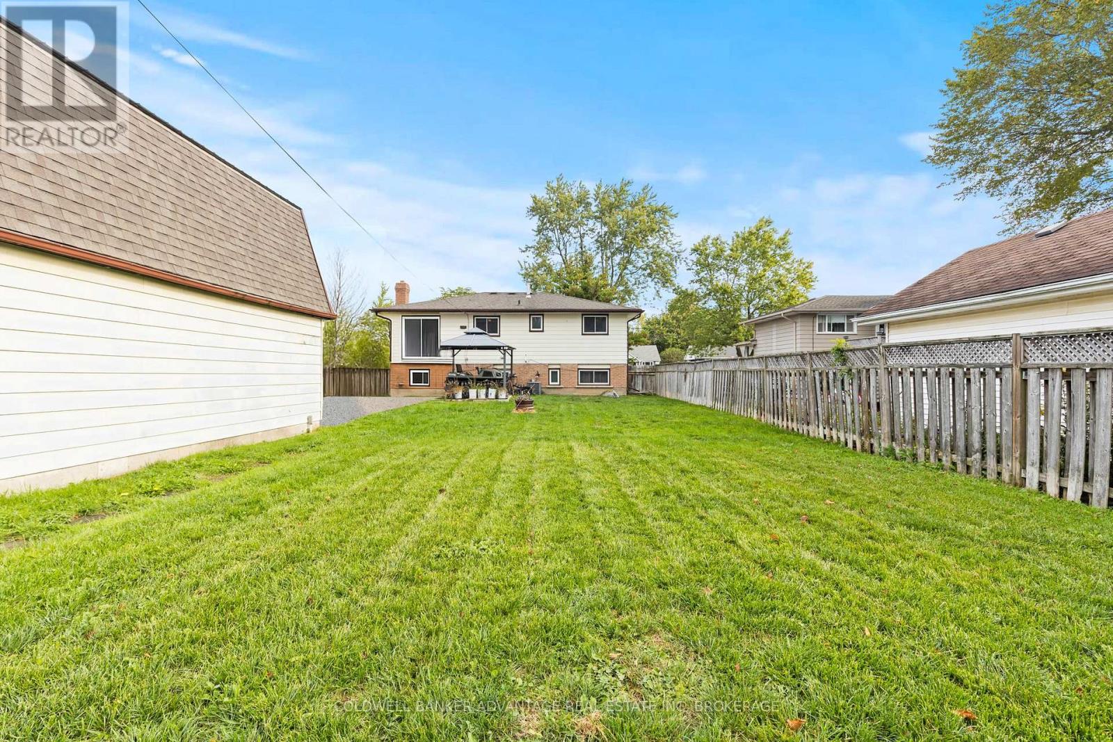 1377 Garrison Road, Fort Erie, Ontario  L2A 1P4 - Photo 3 - X12423009