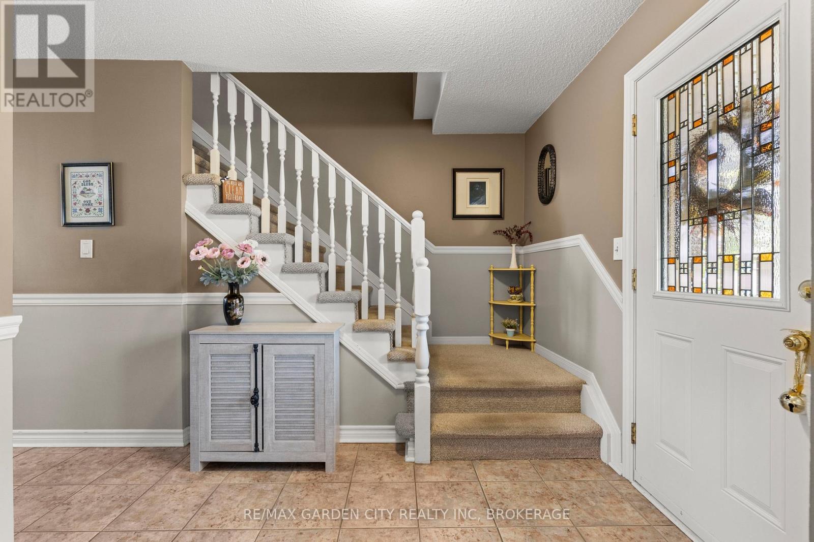 43 Capri Street, Thorold, Ontario  L2V 4R9 - Photo 17 - X12423399