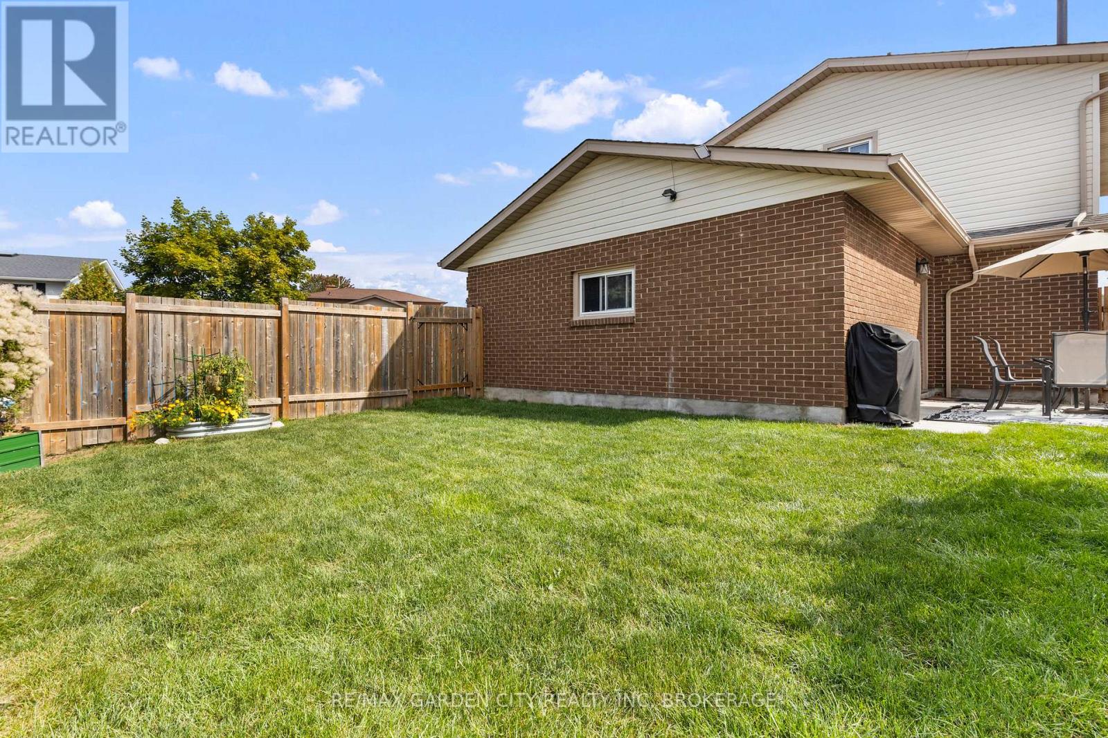 43 Capri Street, Thorold, Ontario  L2V 4R9 - Photo 27 - X12423399