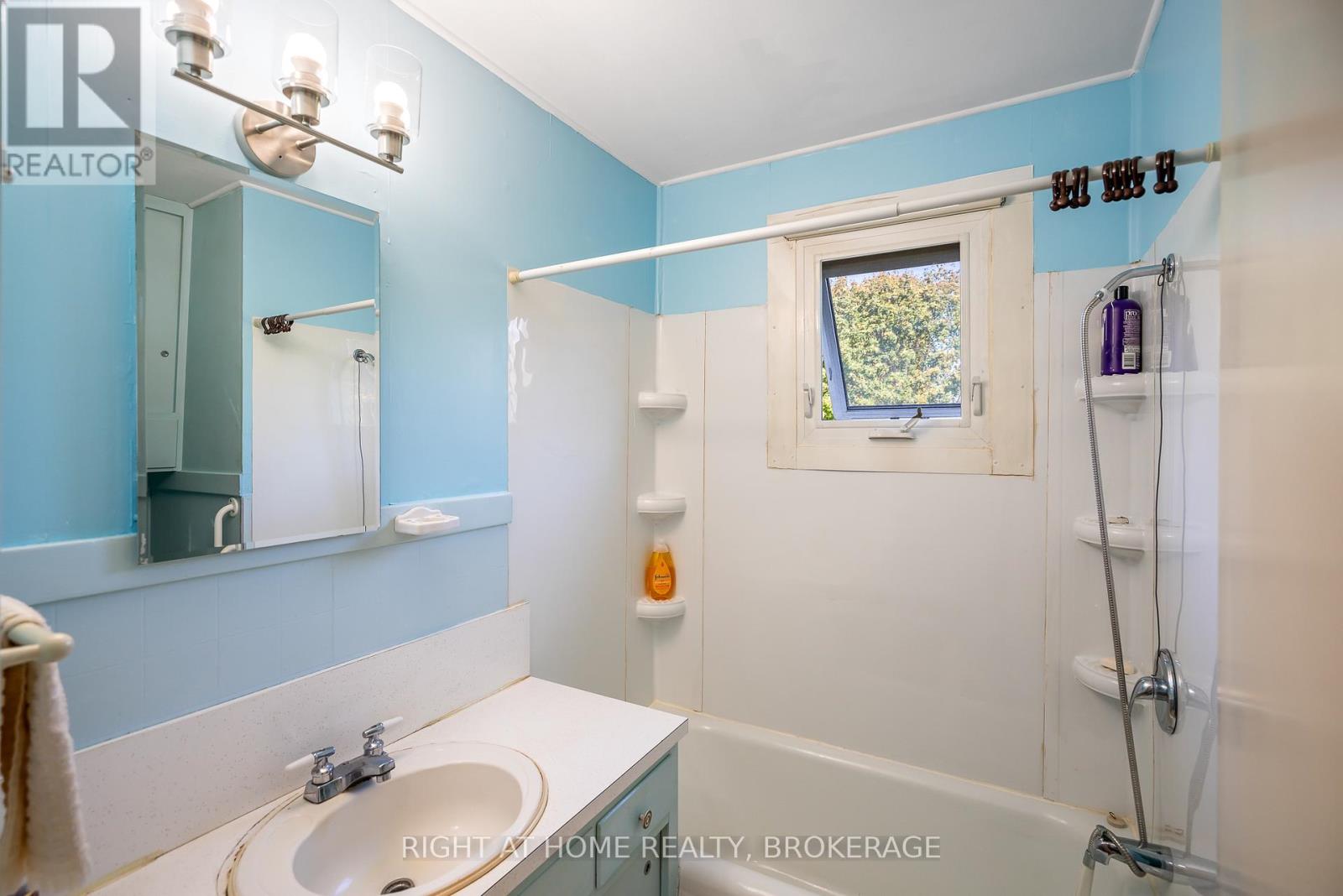 1353 Mcnab Road, Niagara-On-The-Lake, Ontario  L0S 1J0 - Photo 31 - X12423419