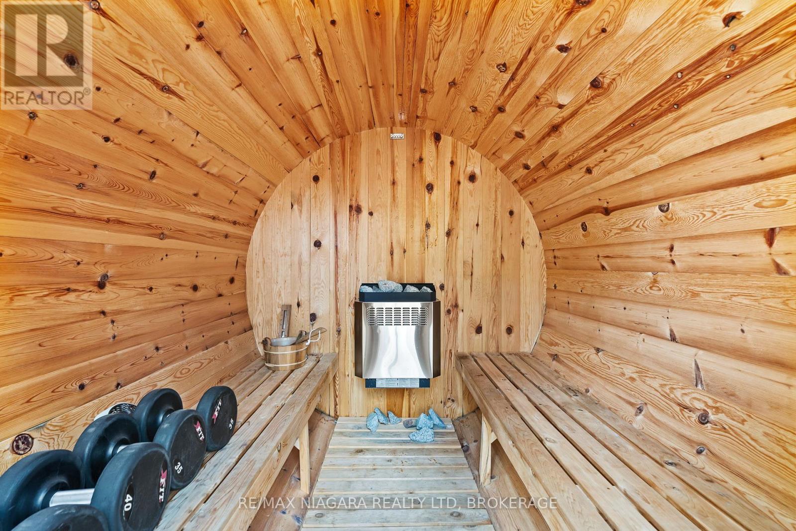 5690 Highland Avenue, Niagara Falls, Ontario  L2G 4X3 - Photo 27 - X12424520