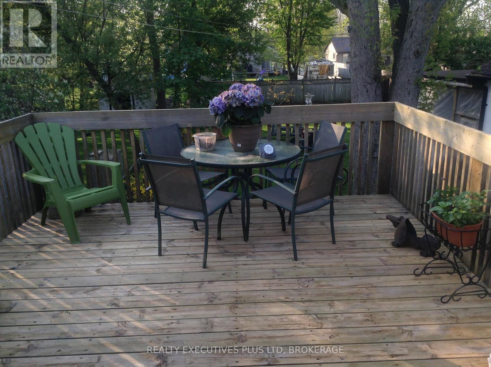 4020 Main Street, Niagara Falls, Ontario  L2G 6B8 - Photo 8 - X12424957