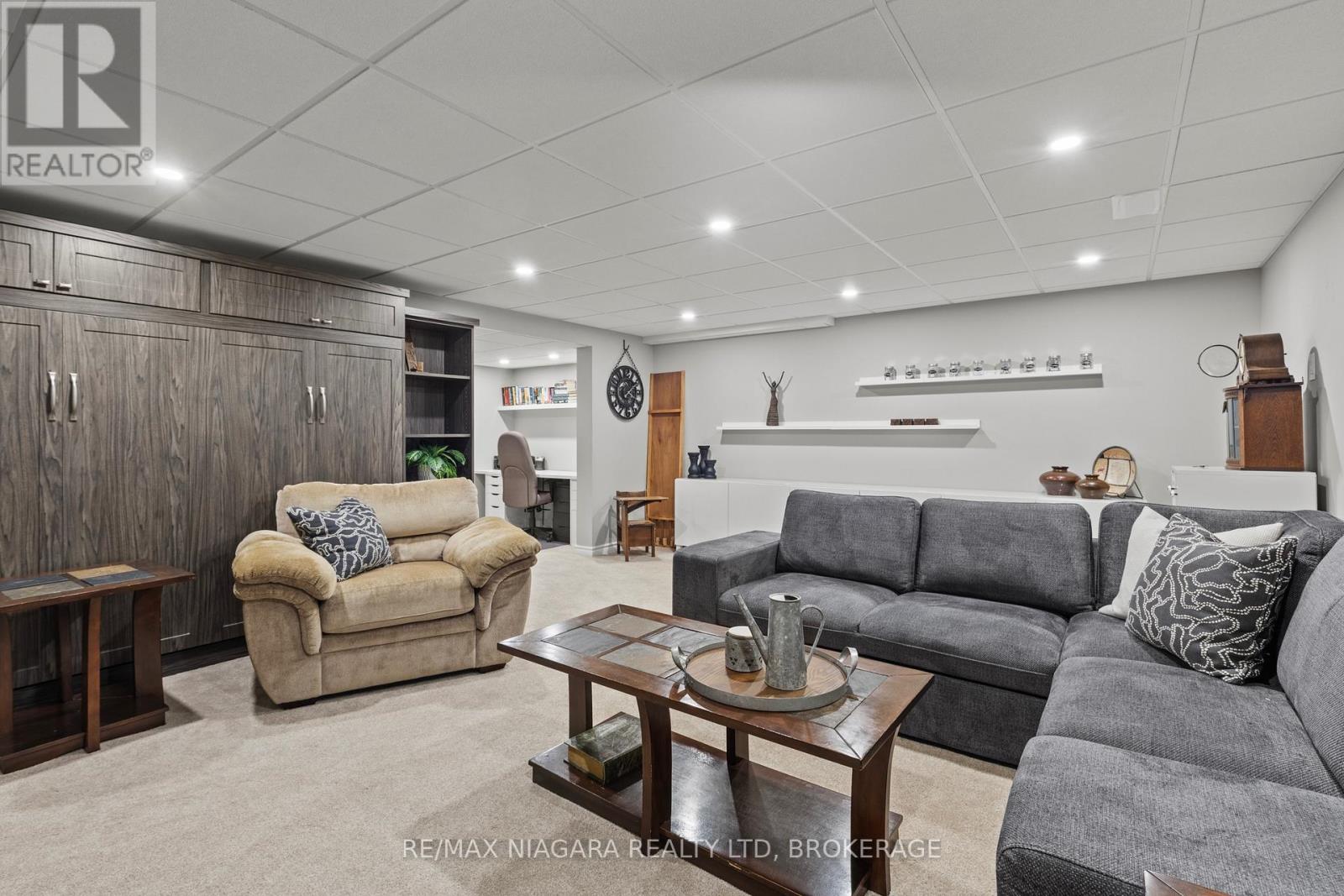 3 - 88 Lakeport Road, St. Catharines, Ontario  L2N 4P8 - Photo 32 - X12425061