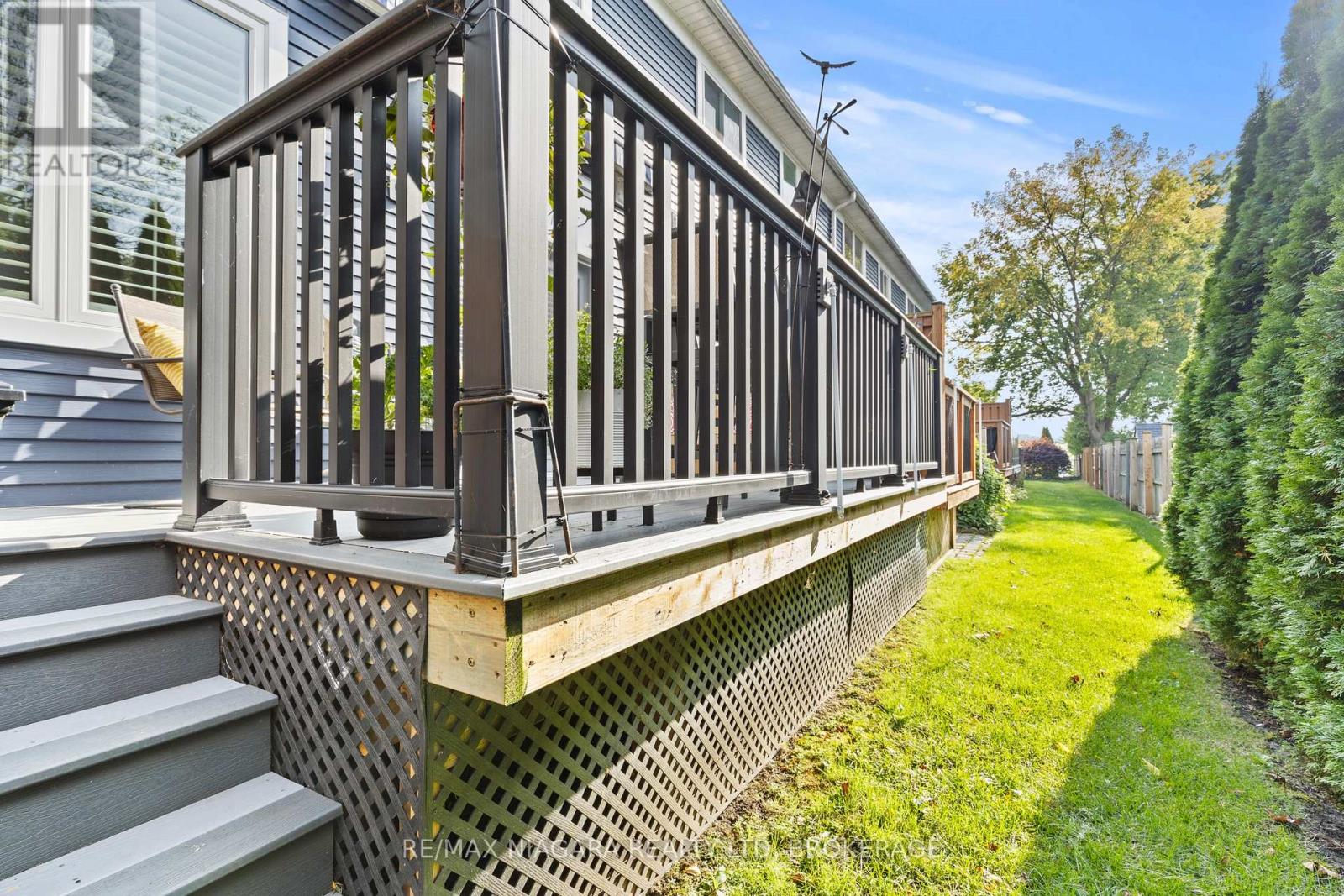 3 - 88 Lakeport Road, St. Catharines, Ontario  L2N 4P8 - Photo 42 - X12425061