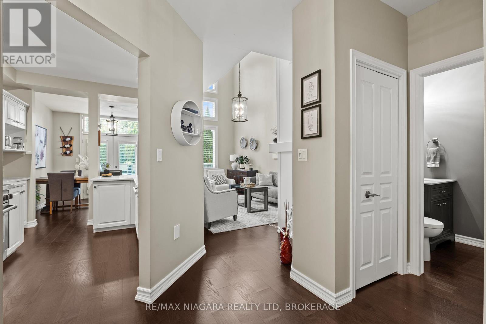 3 - 88 Lakeport Road, St. Catharines, Ontario  L2N 4P8 - Photo 7 - X12425061