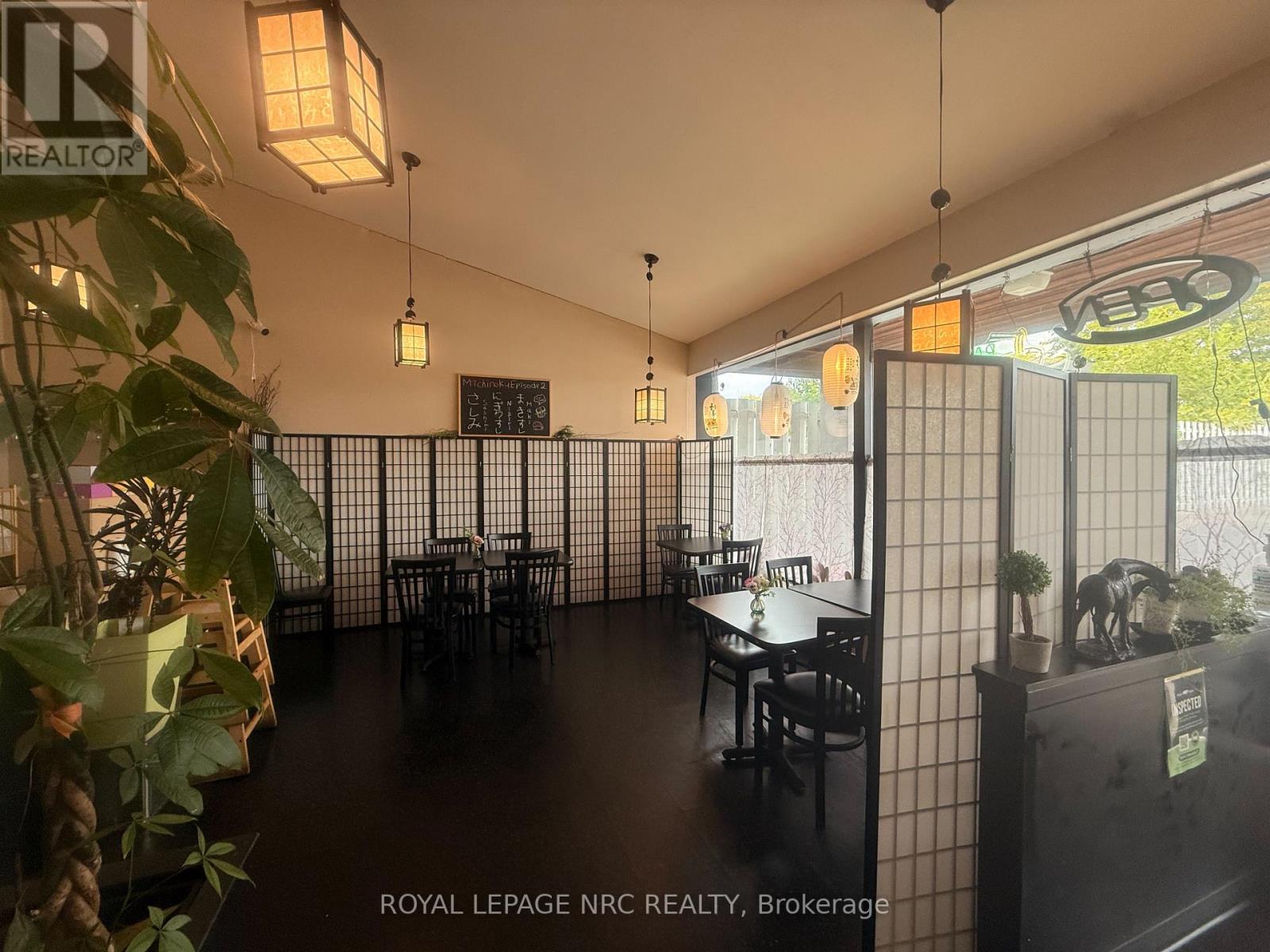 14 - 6100 Thorold Stone Road, Niagara Falls, Ontario  L2J 1A3 - Photo 5 - X12425232