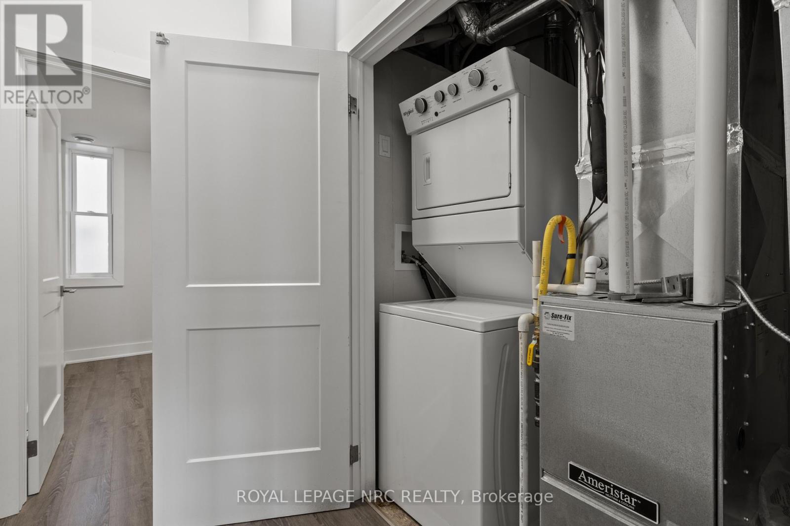 106 - 3710 Main Street, Niagara Falls, Ontario  L2G 6B1 - Photo 10 - X12425390