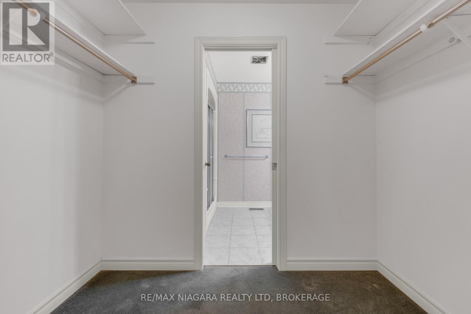 40 Frontier Drive, Niagara-On-The-Lake, Ontario  L0S 1J0 - Photo 18 - X12425600