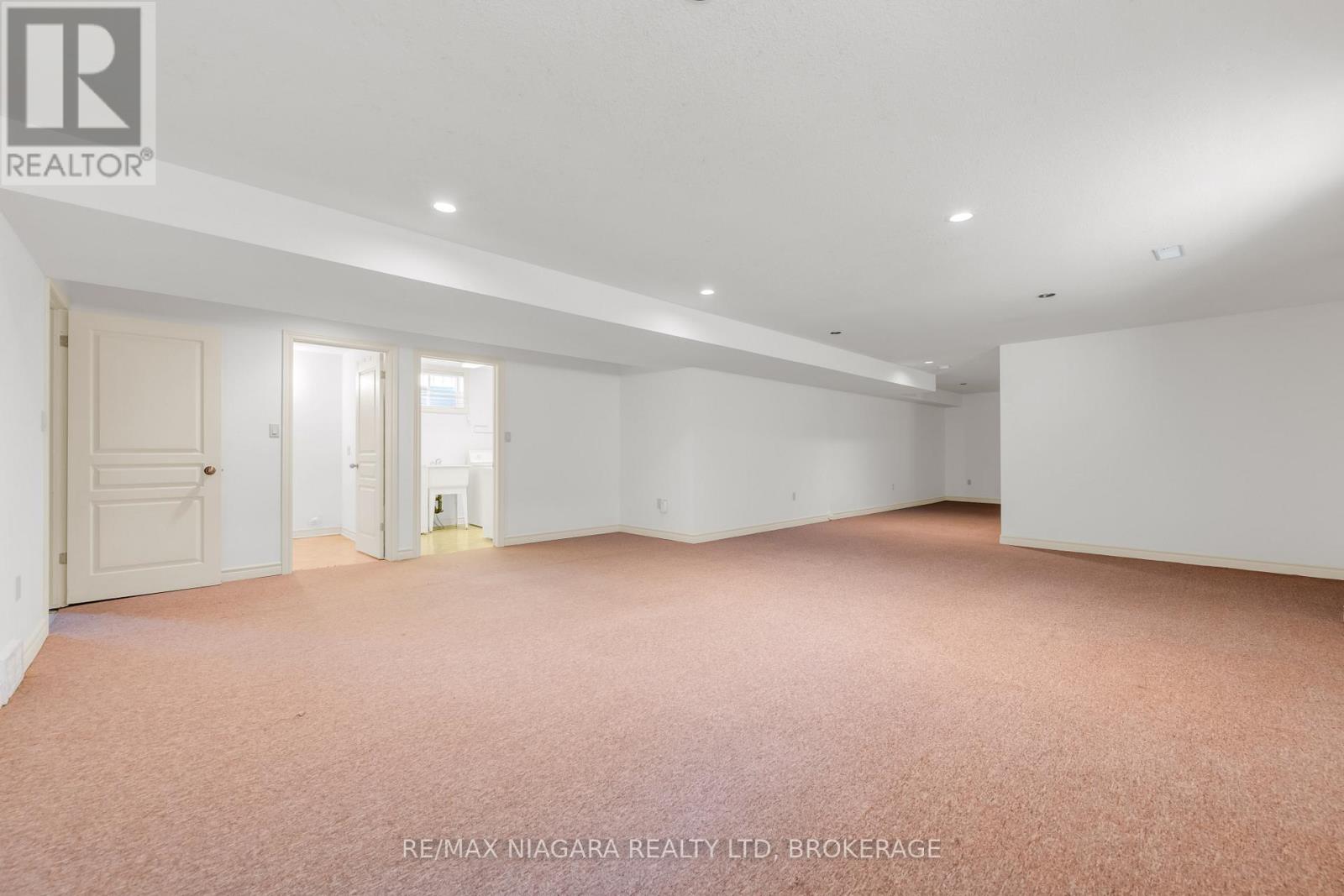 40 Frontier Drive, Niagara-On-The-Lake, Ontario  L0S 1J0 - Photo 23 - X12425600