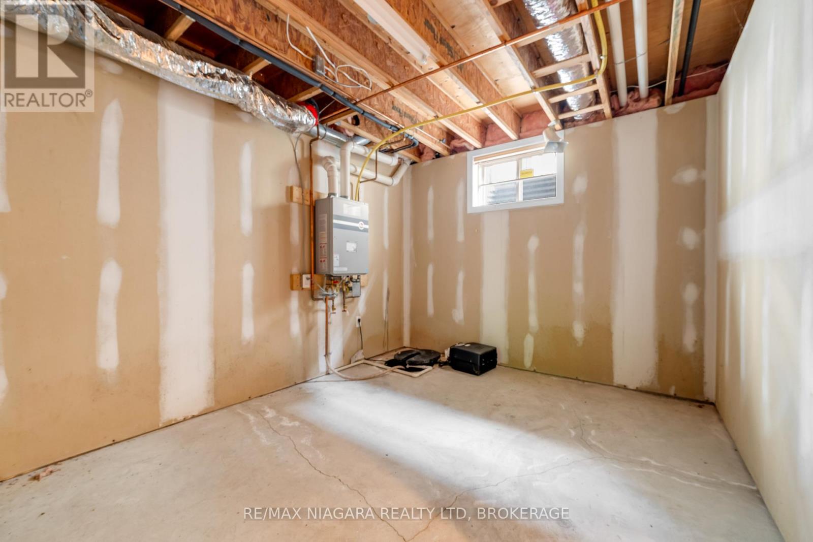 40 Frontier Drive, Niagara-On-The-Lake, Ontario  L0S 1J0 - Photo 29 - X12425600