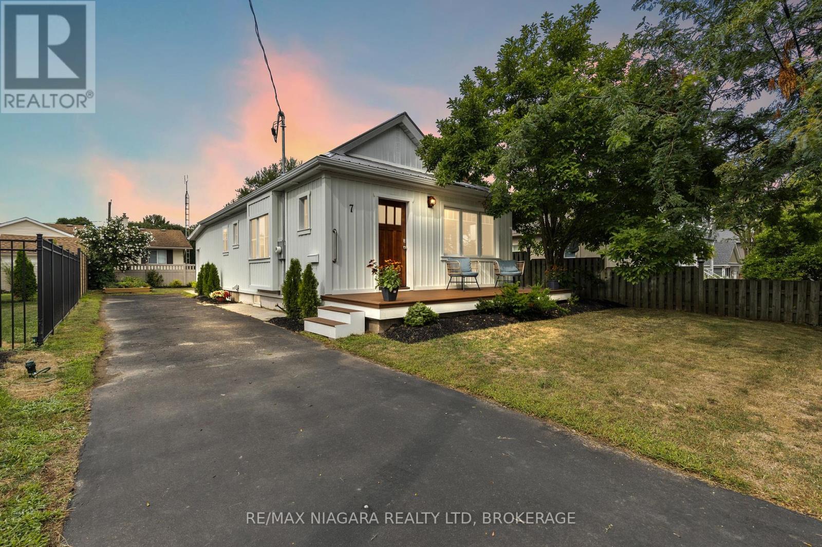 7 SHELLEY AVENUE, St. Catharines, Ontario