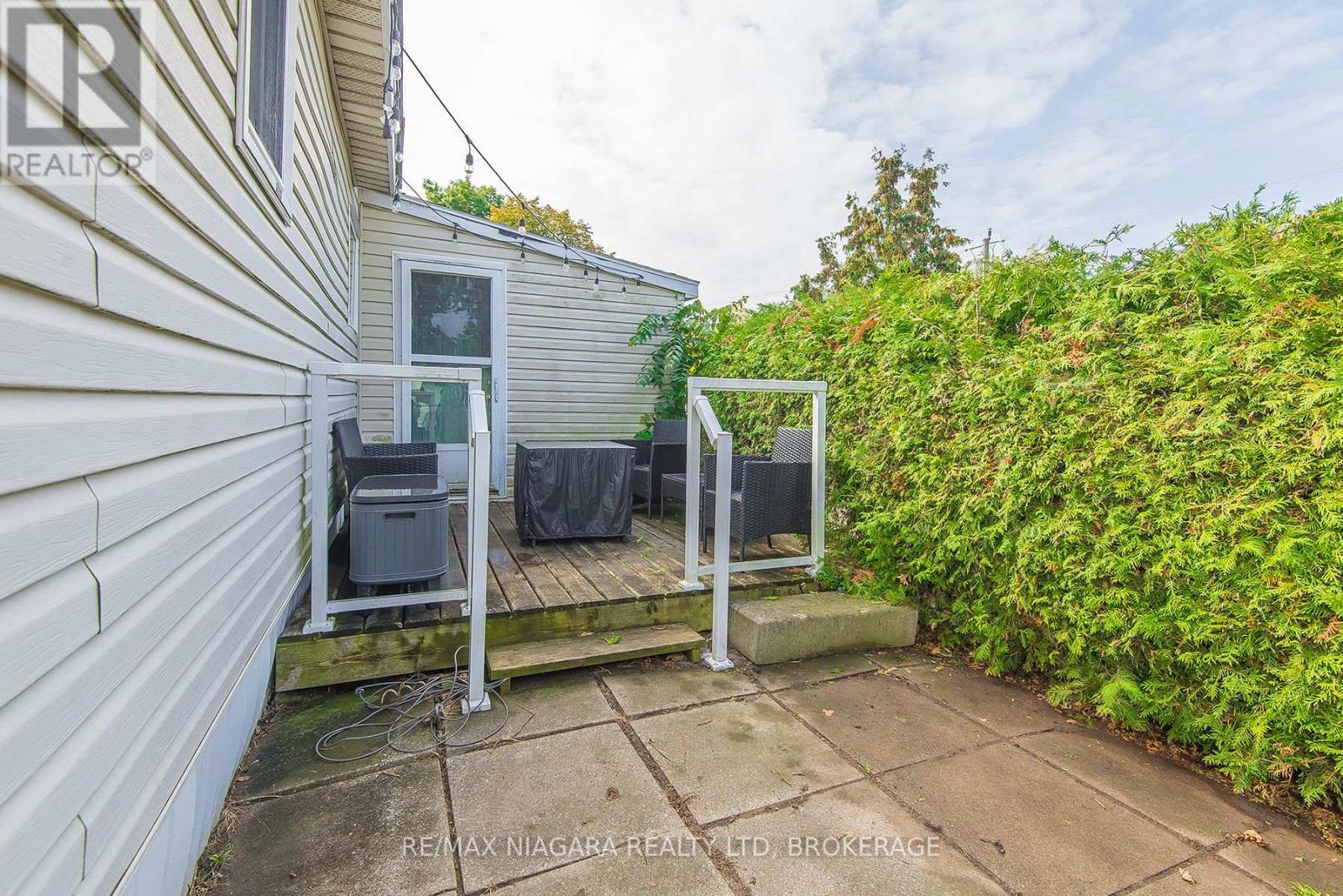 4599 Abigail Lane, Lincoln, Ontario  L3J 0W1 - Photo 3 - X12425918