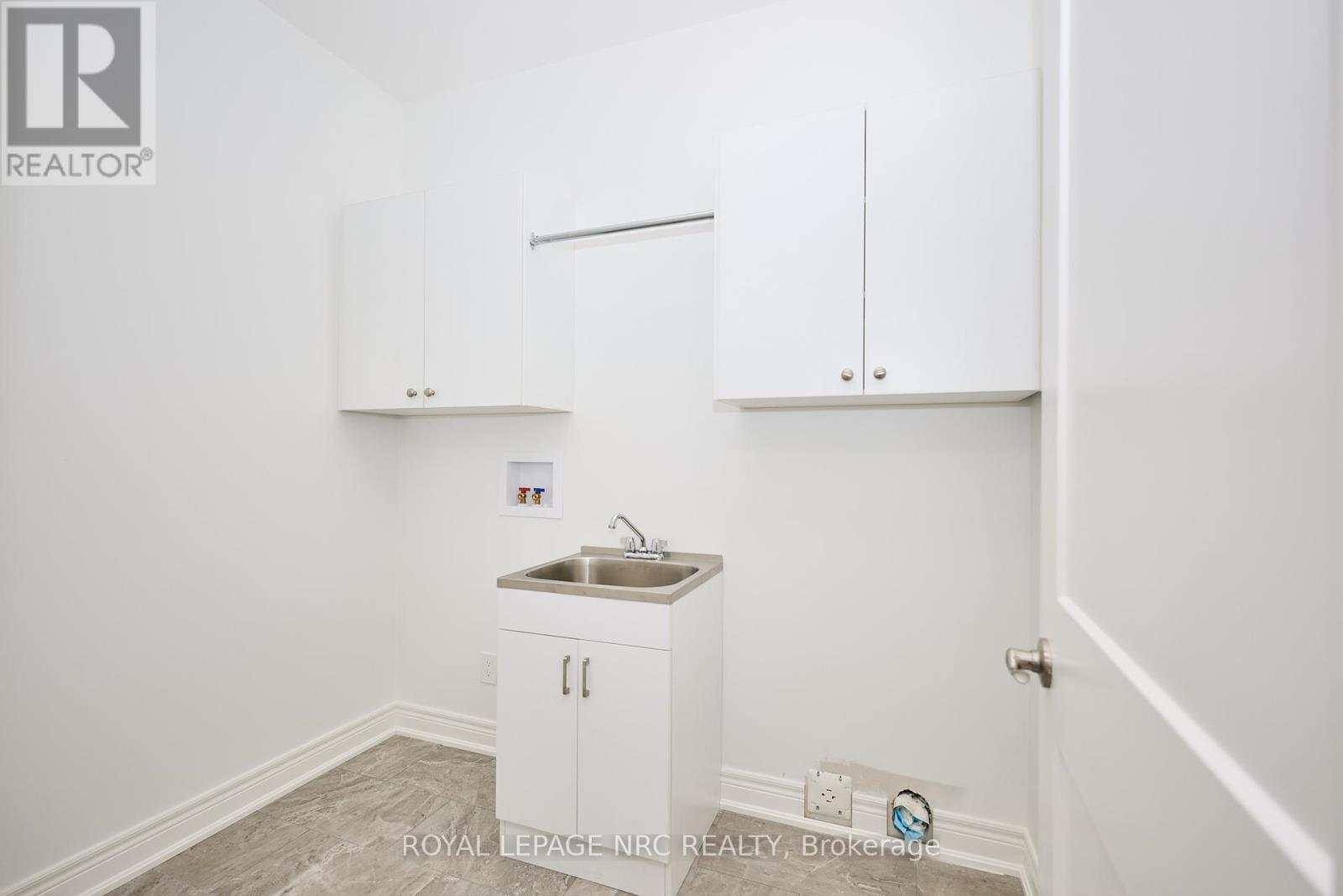 1129 Balfour Street, Pelham, Ontario  L0S 1C0 - Photo 21 - X12426864