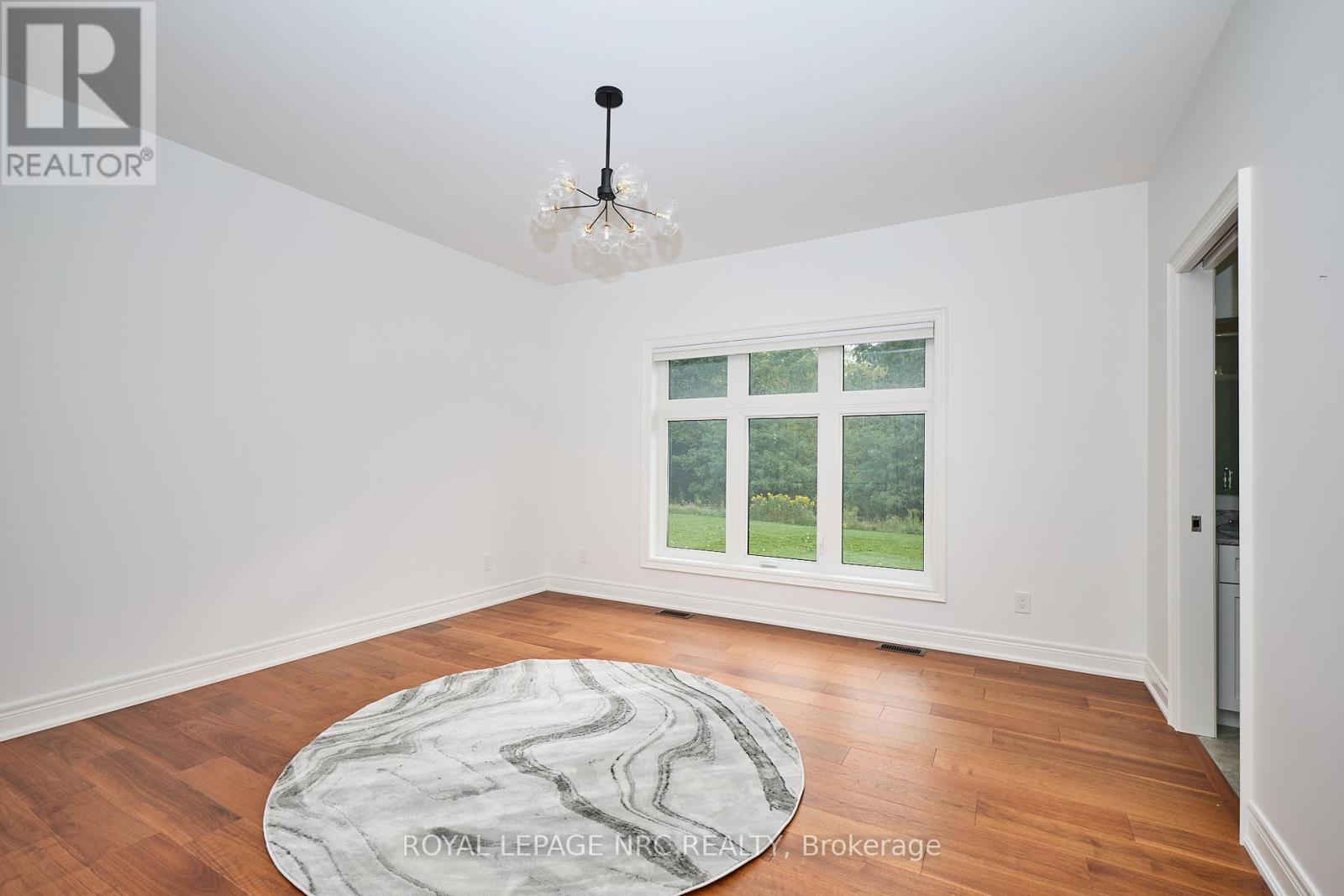 1129 Balfour Street, Pelham, Ontario  L0S 1C0 - Photo 22 - X12426864