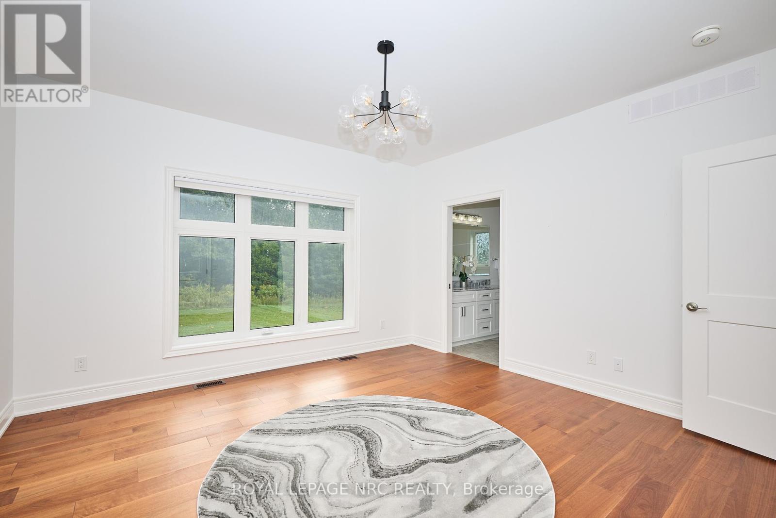 1129 Balfour Street, Pelham, Ontario  L0S 1C0 - Photo 26 - X12426864